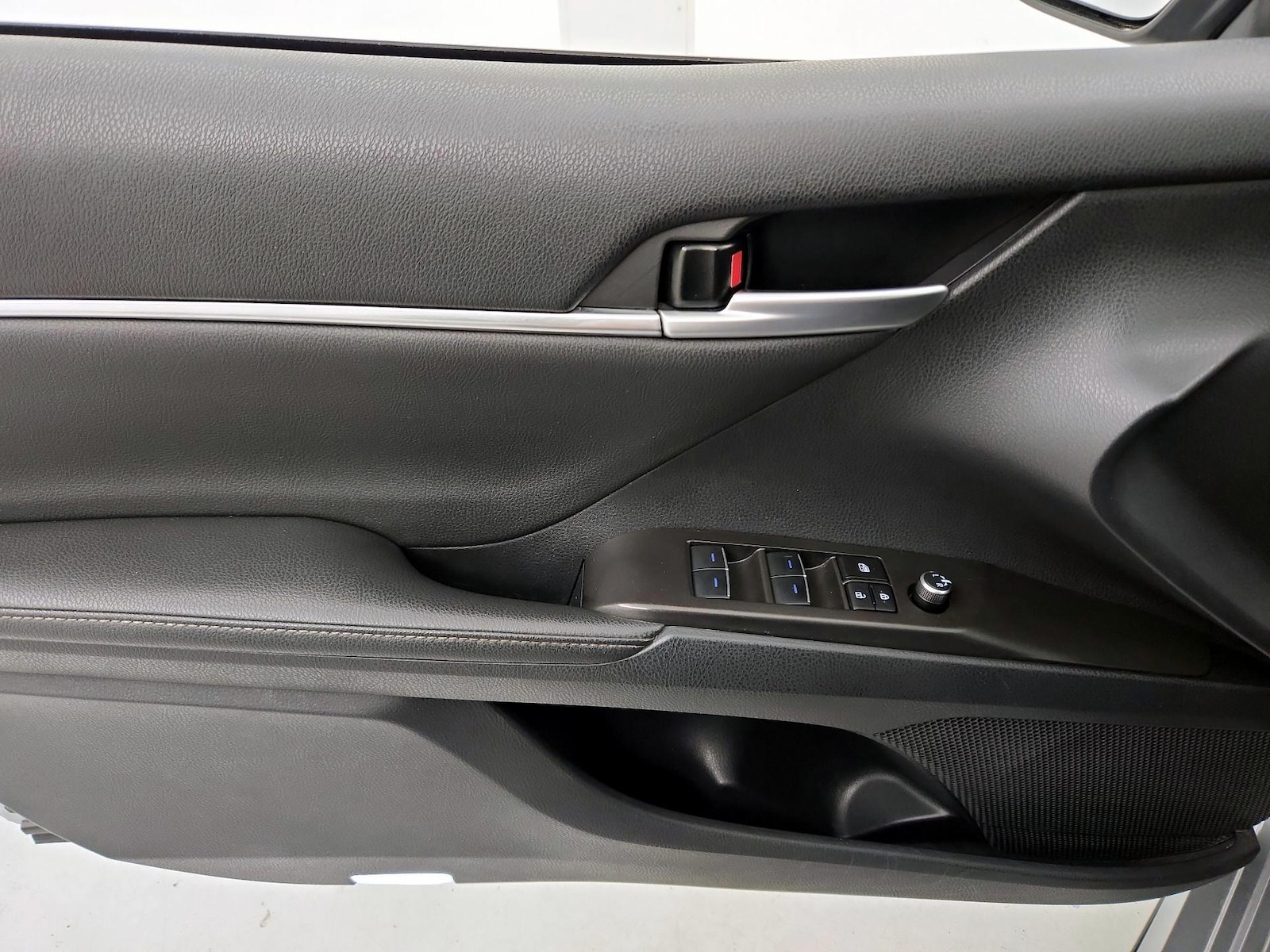 2024 Toyota Camry XSE - Photo 13