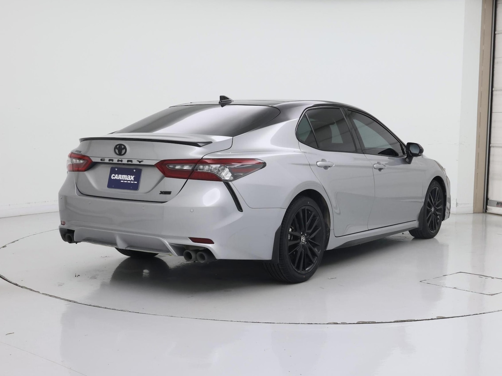 2024 Toyota Camry XSE - Photo 9