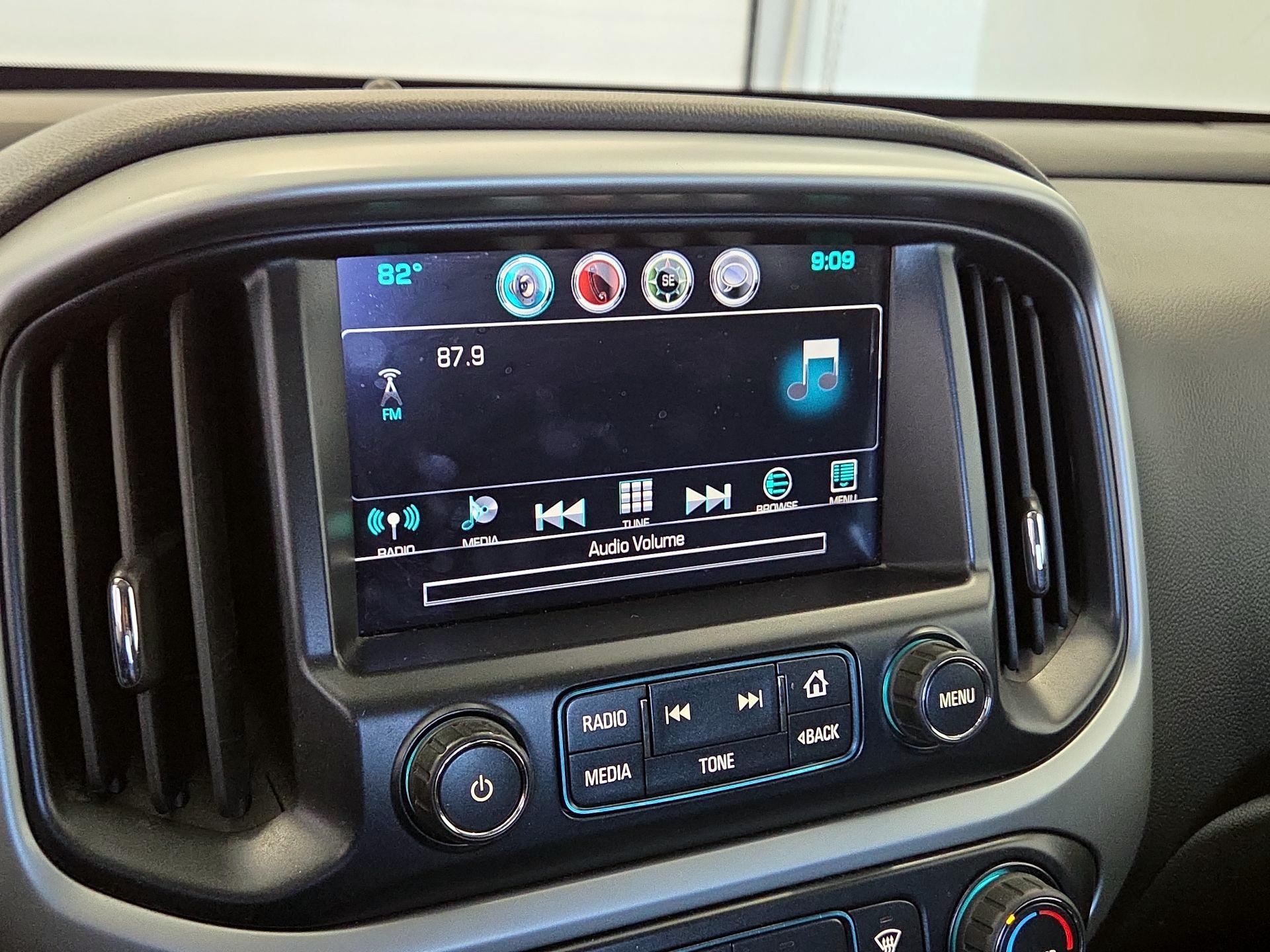Thumbnail: 2016 Chevrolet Colorado - 15