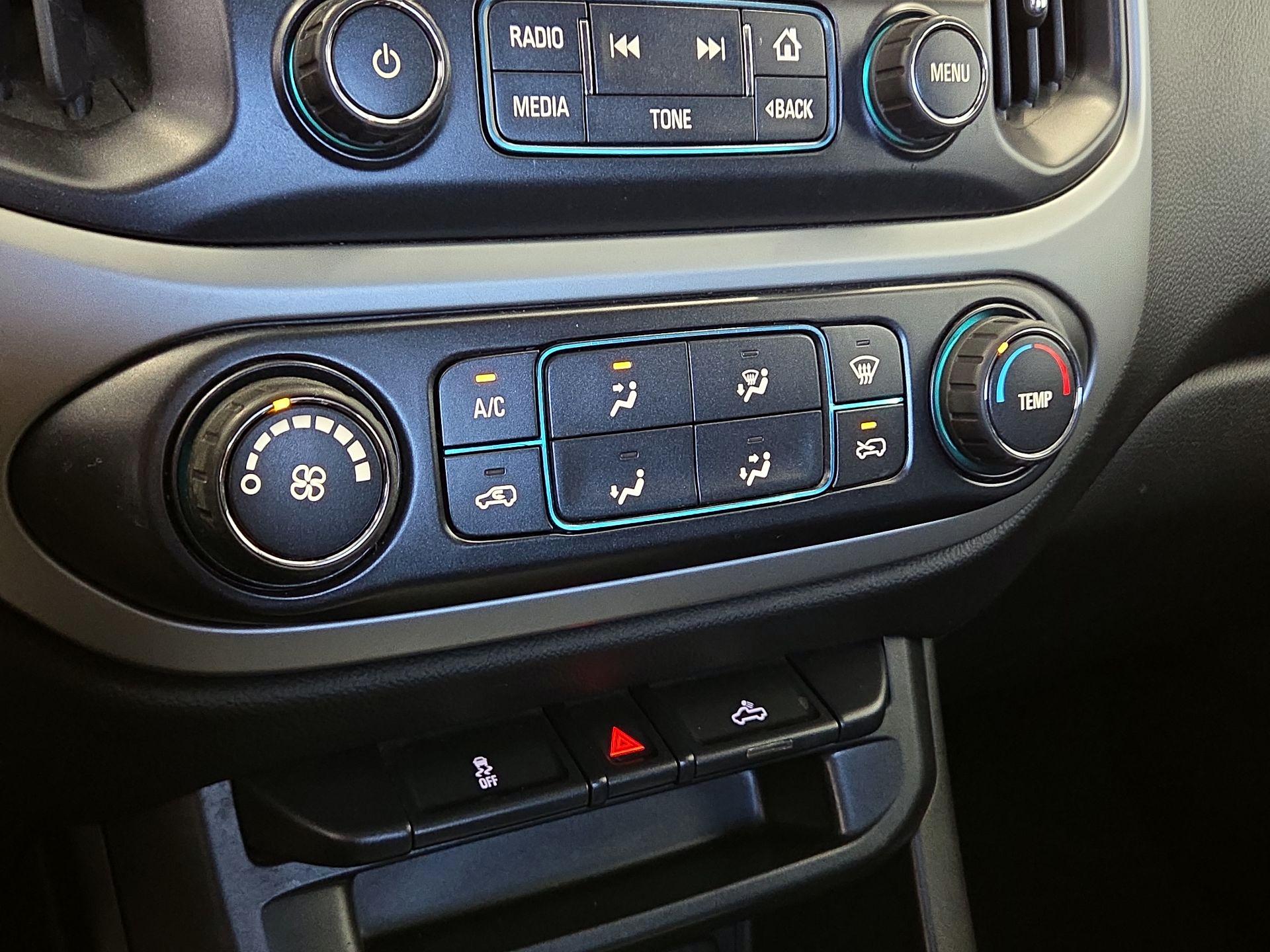 Thumbnail: 2016 Chevrolet Colorado - 16