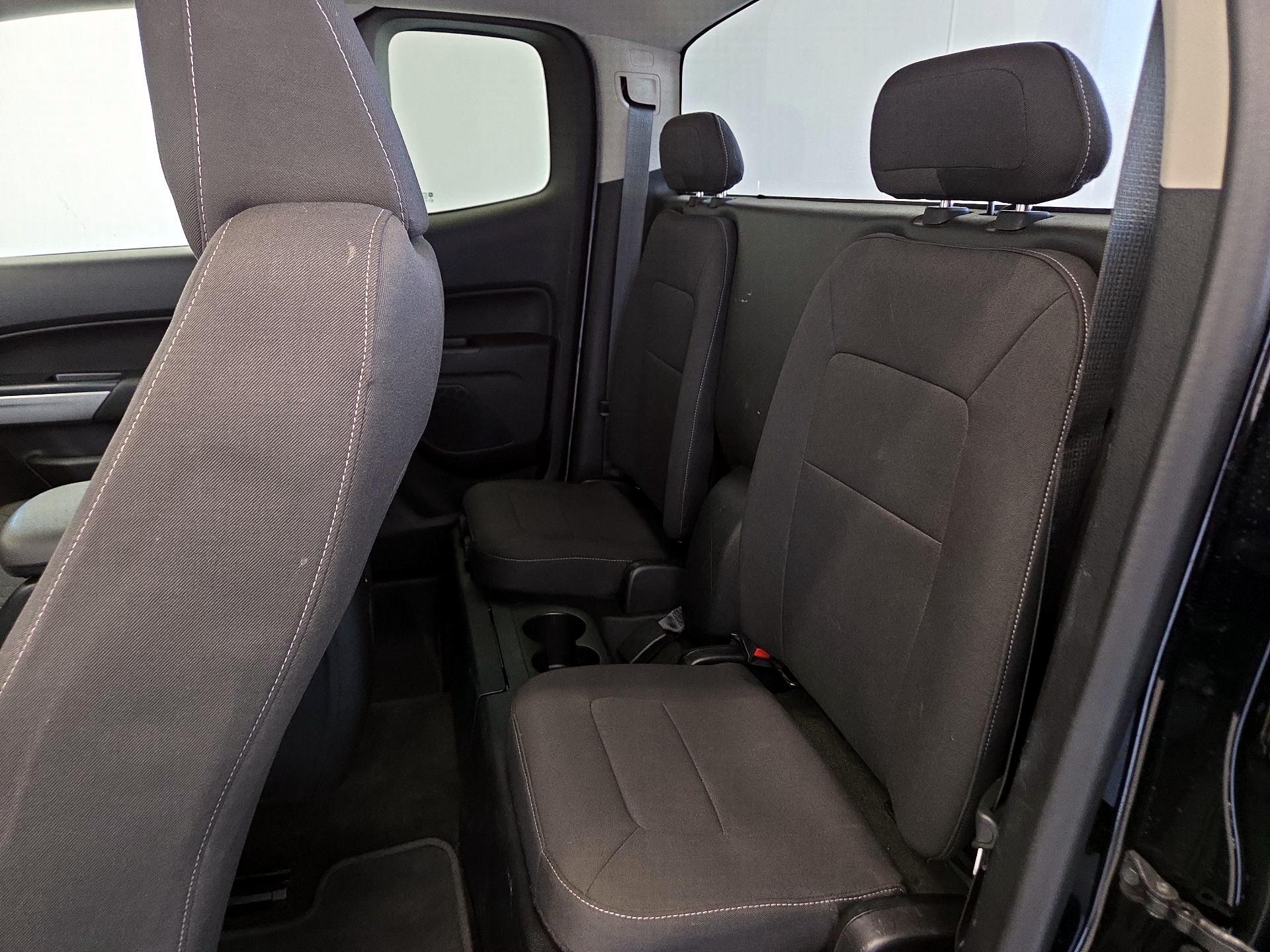Thumbnail: 2016 Chevrolet Colorado - 19