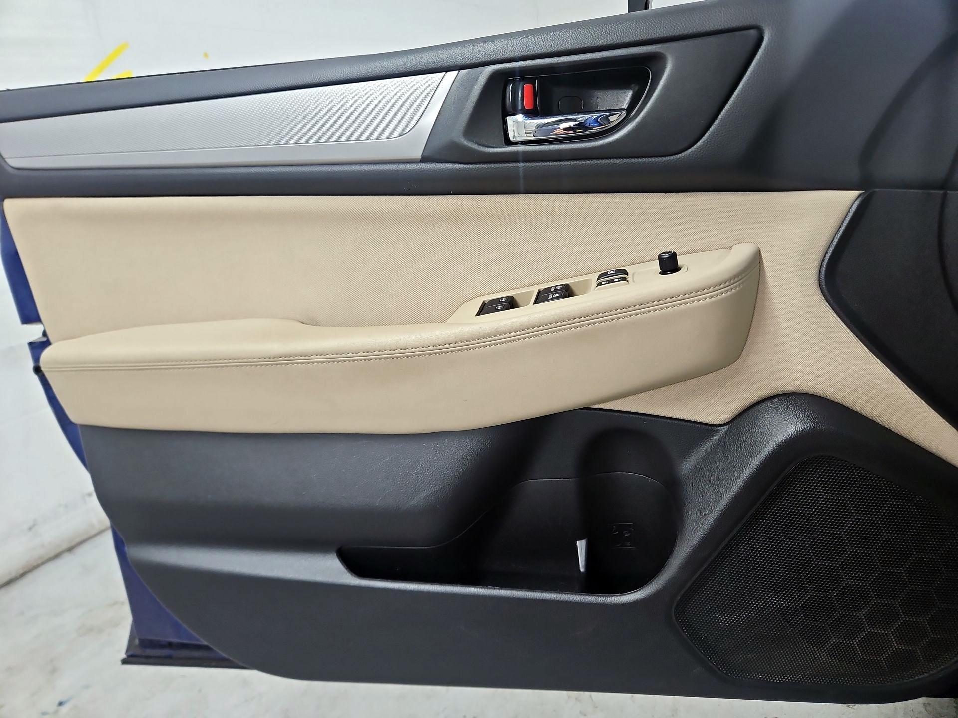 Thumbnail: 2017 Subaru Outback - 12