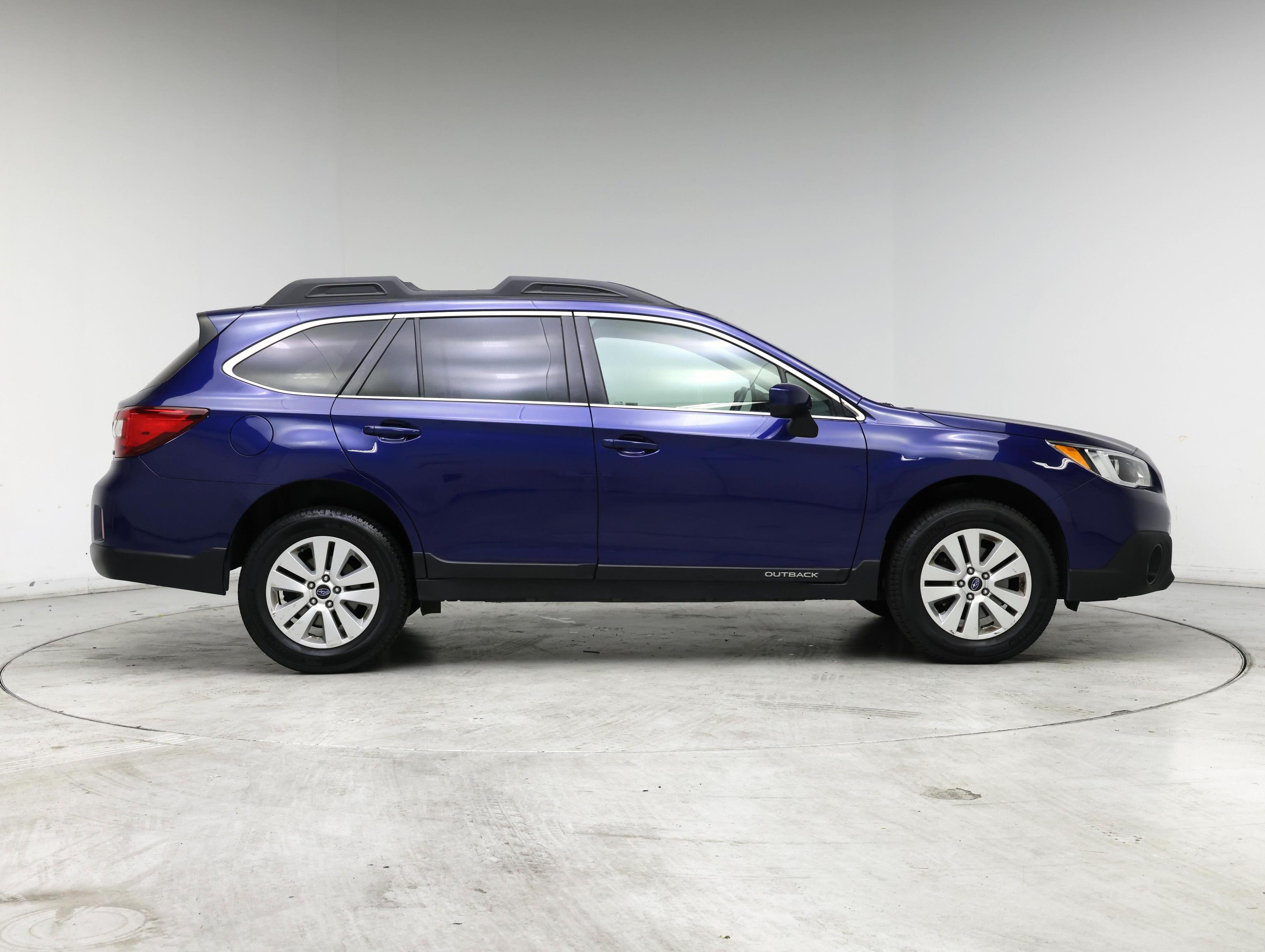 Thumbnail: 2017 Subaru Outback - 7
