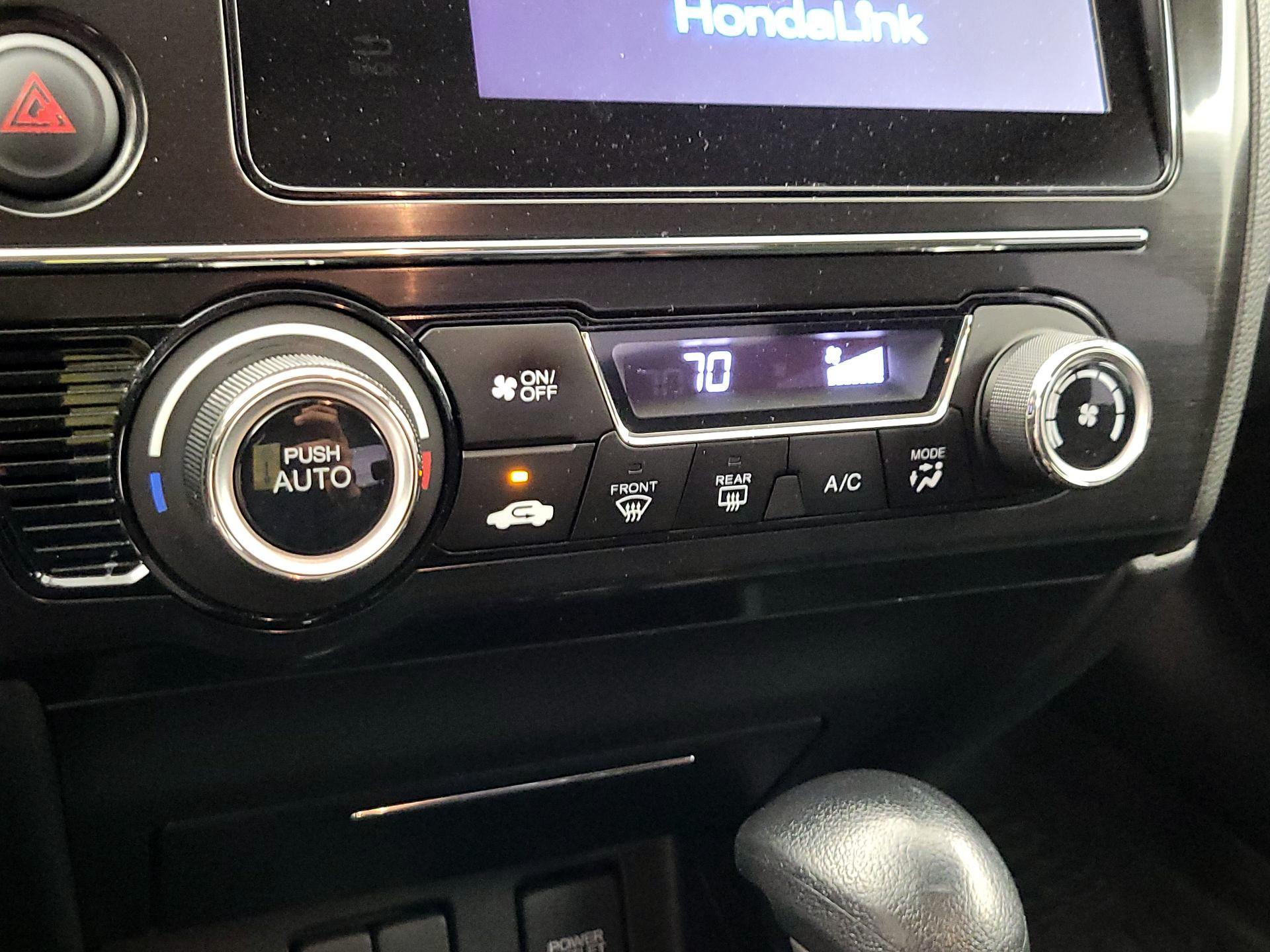 Thumbnail: 2015 Honda Civic - 16