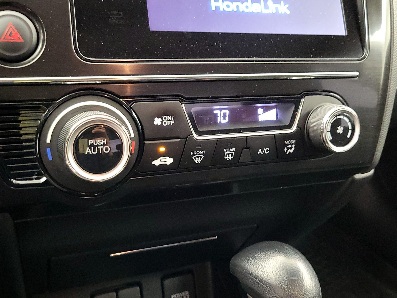 2015 Honda Civic SE - Photo 17