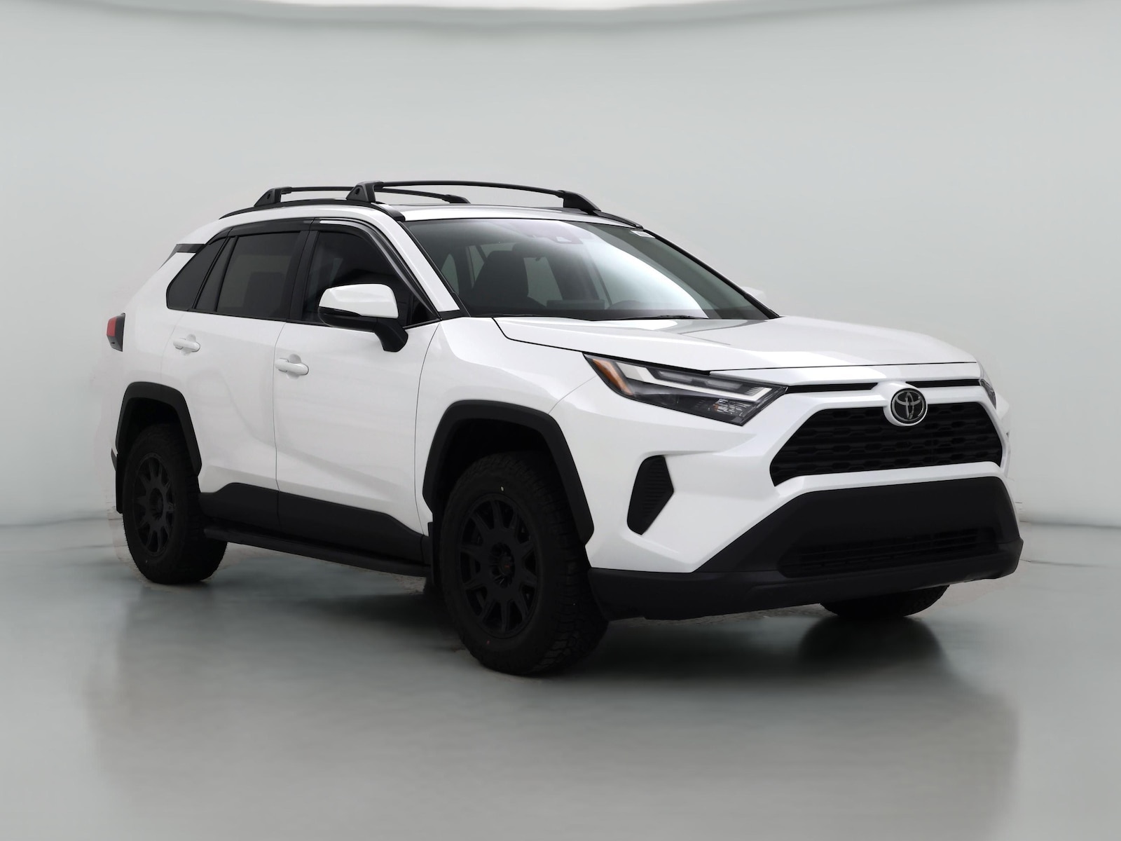 2025 Toyota RAV4 XLE - Photo 1