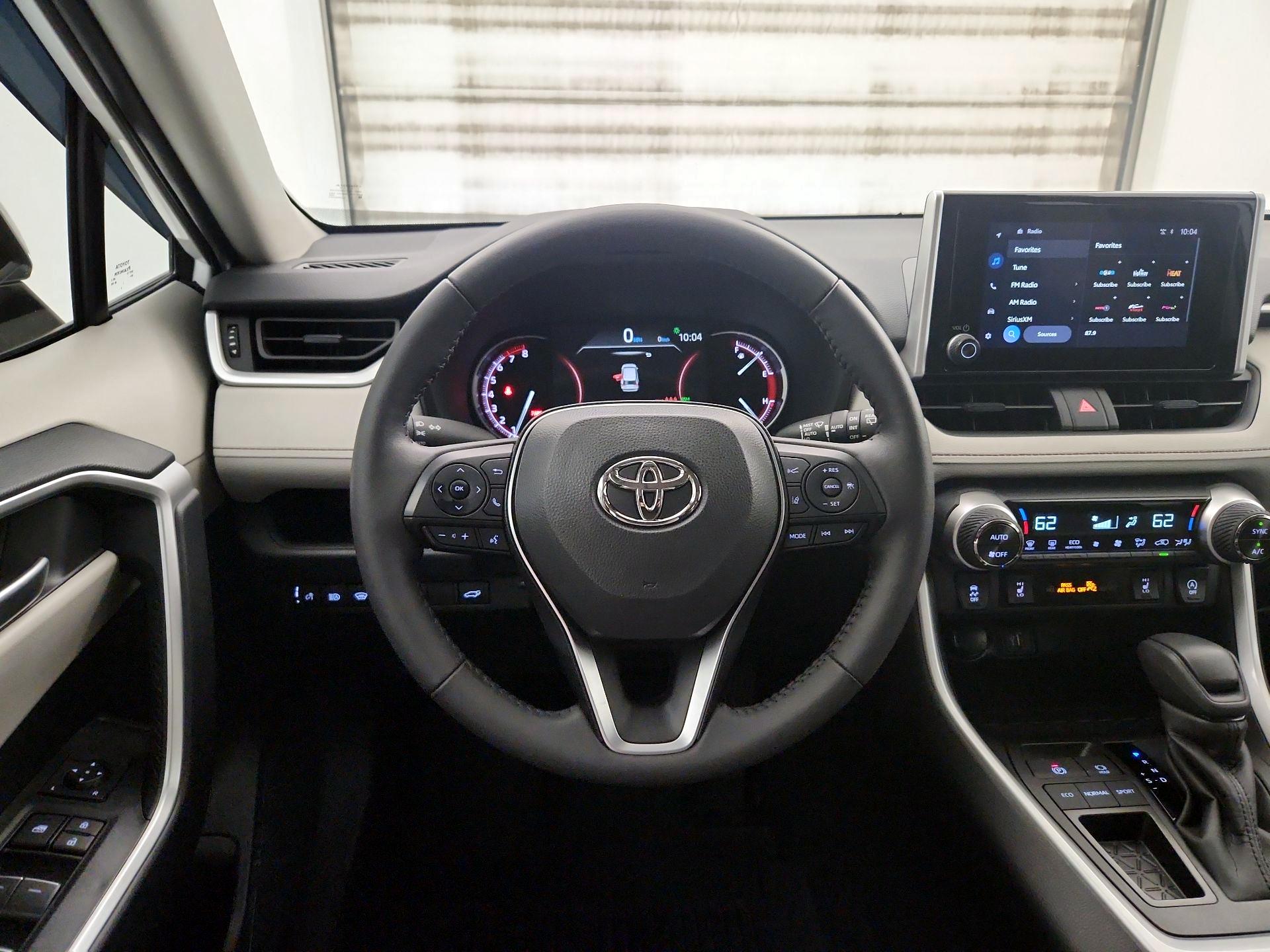 Thumbnail: 2025 Toyota RAV4 - 10