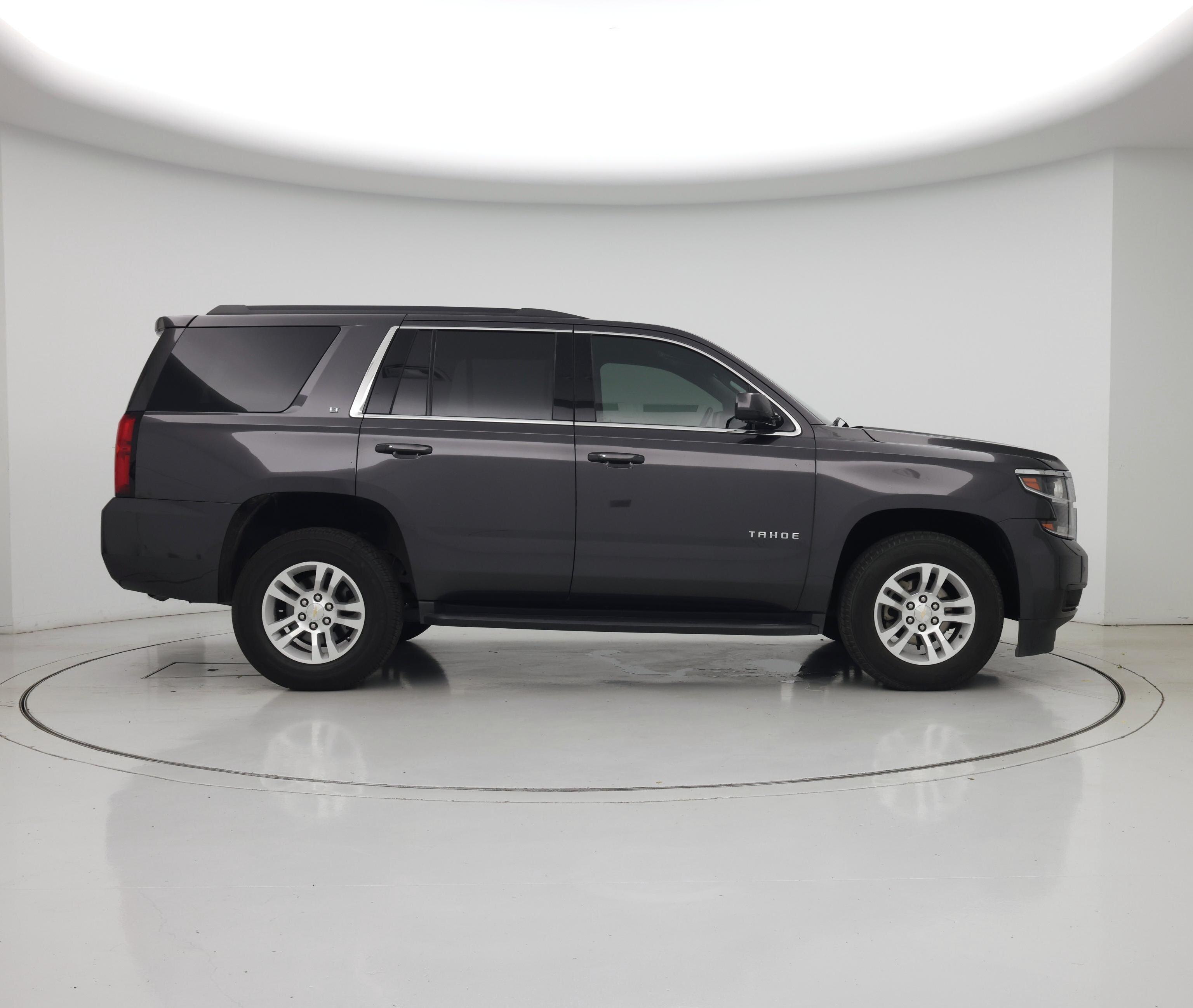 Thumbnail: 2018 Chevrolet Tahoe - 7