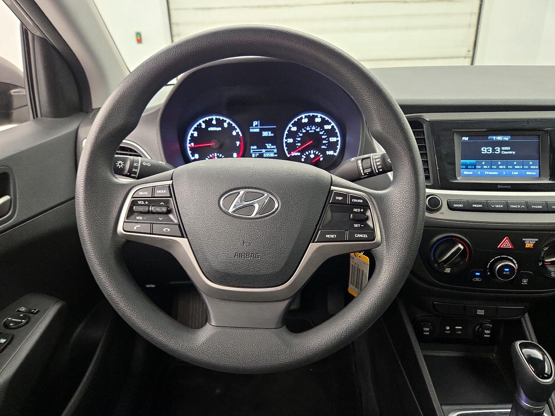 Thumbnail: 2022 Hyundai Accent - 10