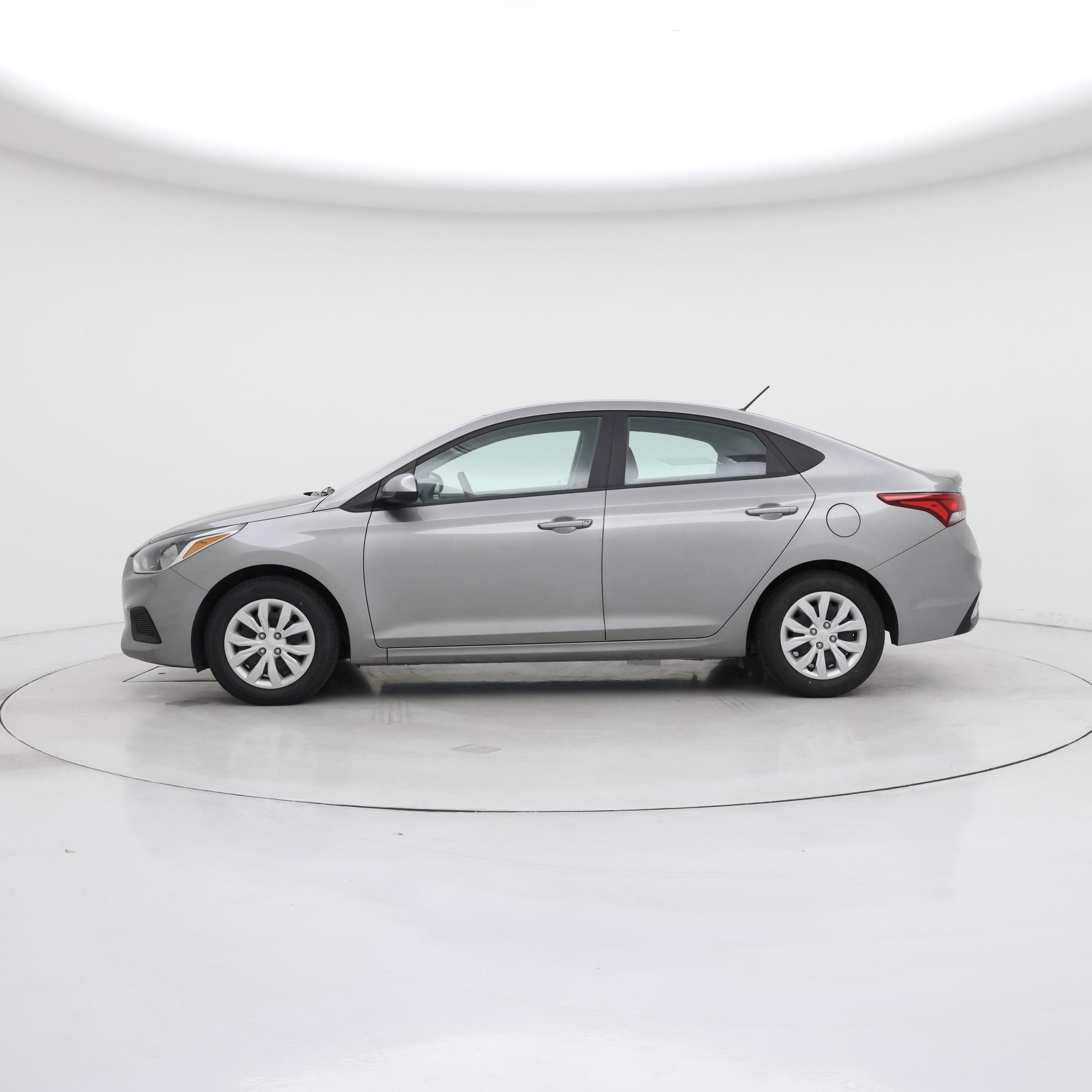 Thumbnail: 2022 Hyundai Accent - 3