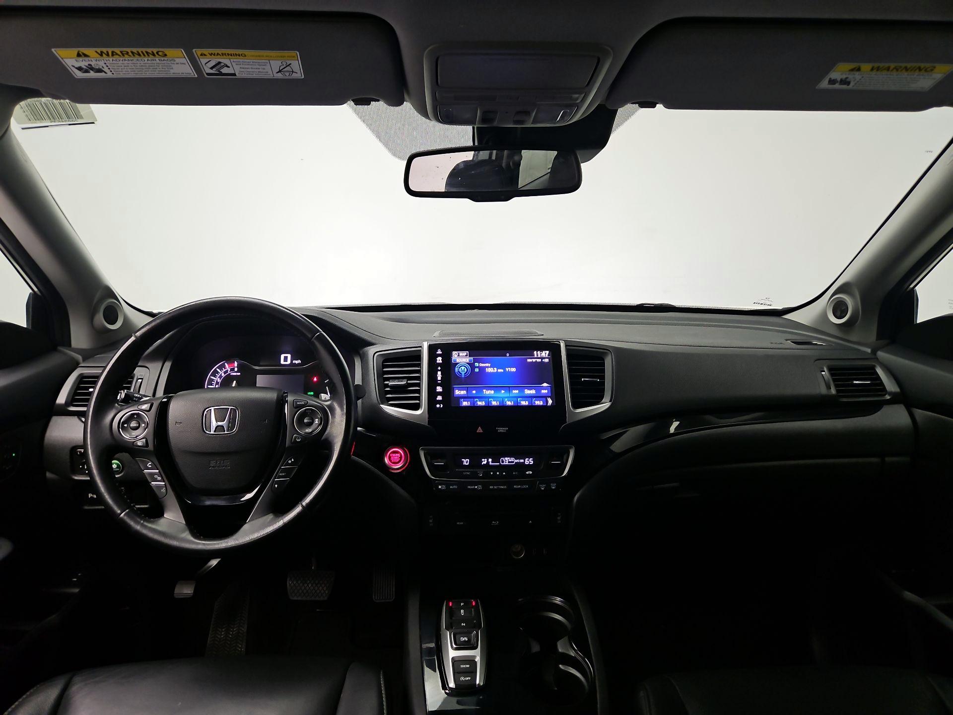 Thumbnail: 2018 Honda Pilot - 9