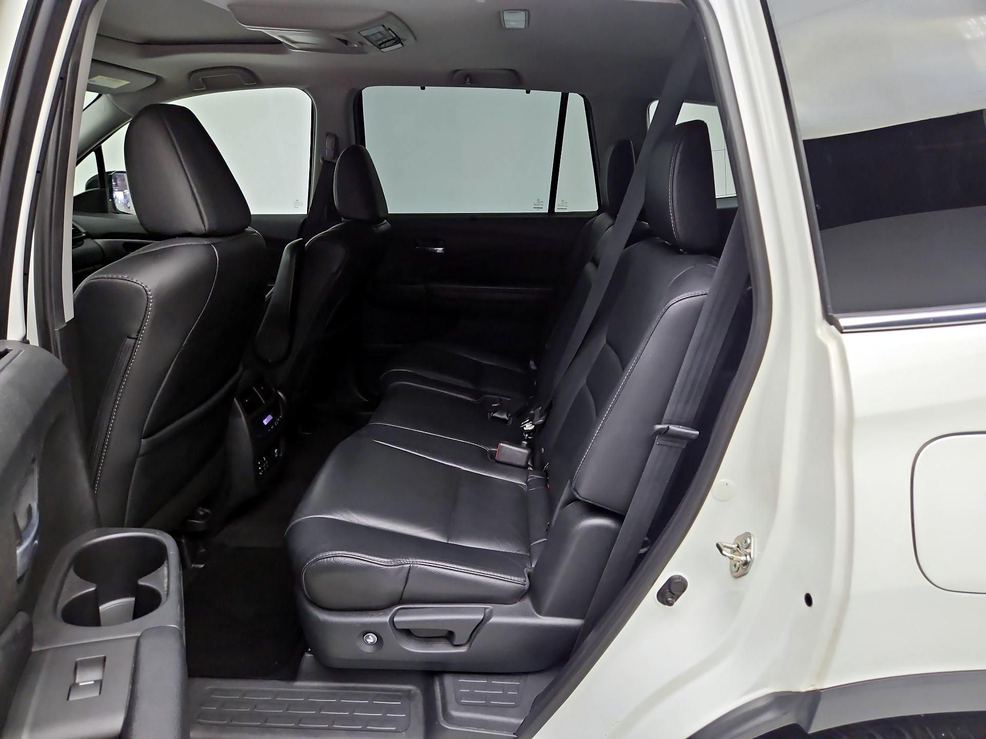 Thumbnail: 2018 Honda Pilot - 20