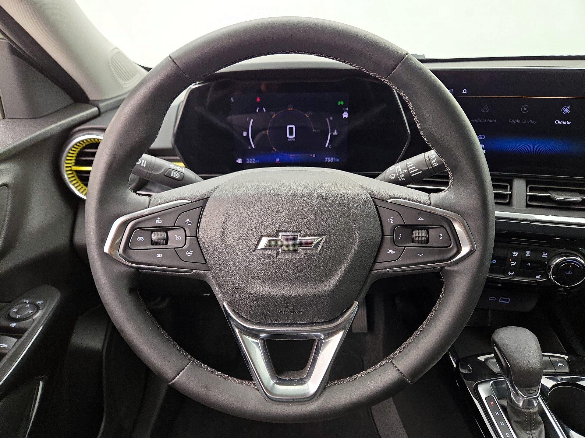 Thumbnail: 2024 Chevrolet Trax - 10