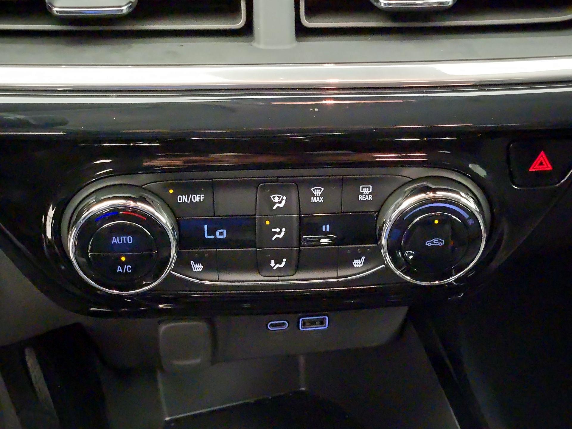 Thumbnail: 2024 Chevrolet Trax - 16