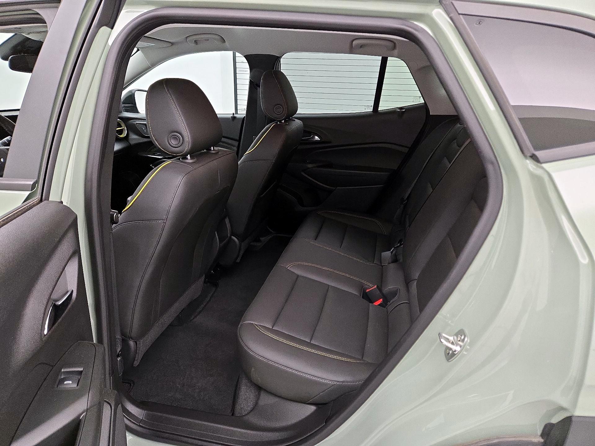Thumbnail: 2024 Chevrolet Trax - 19