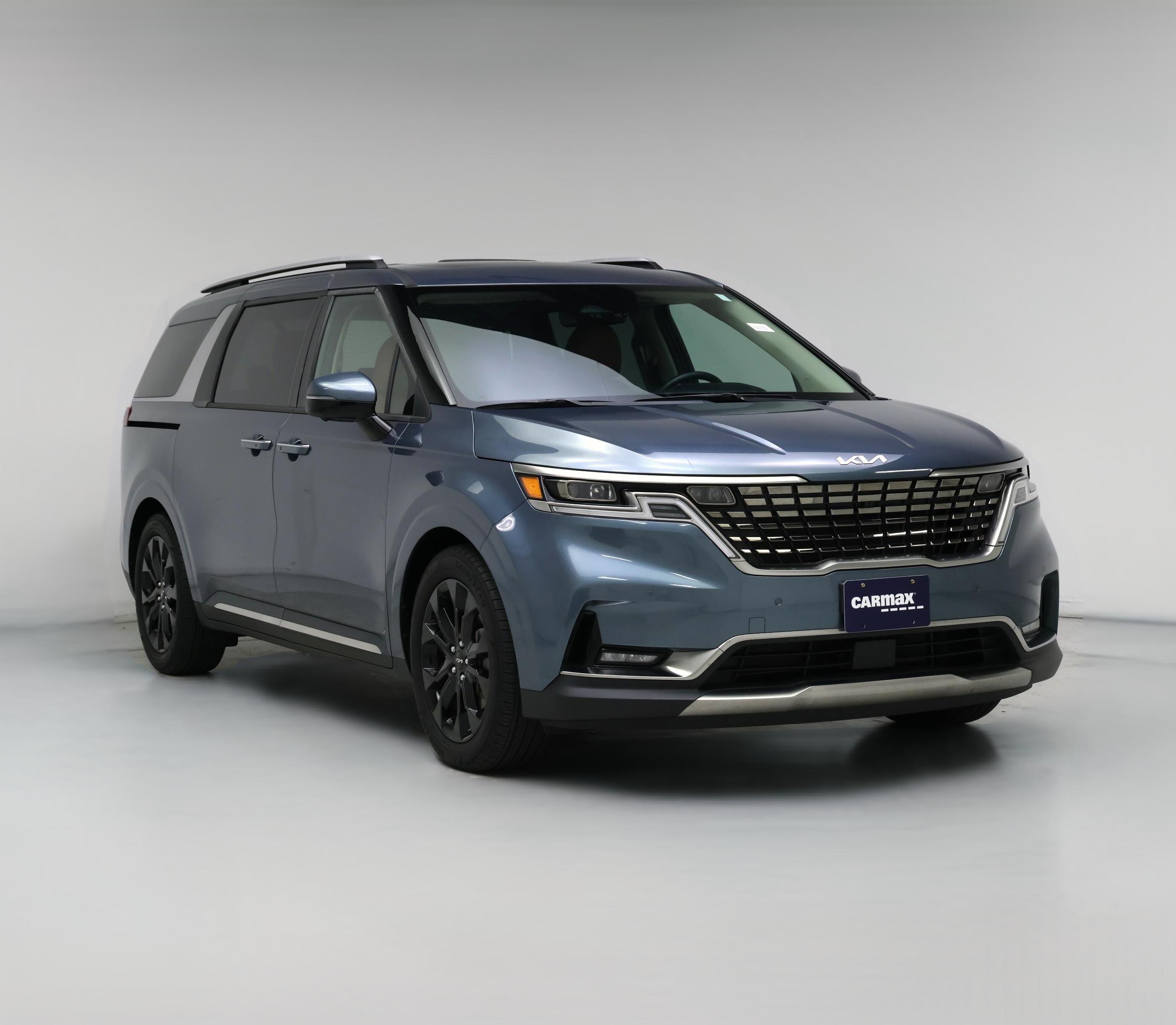Thumbnail: 2023 Kia Carnival - 1