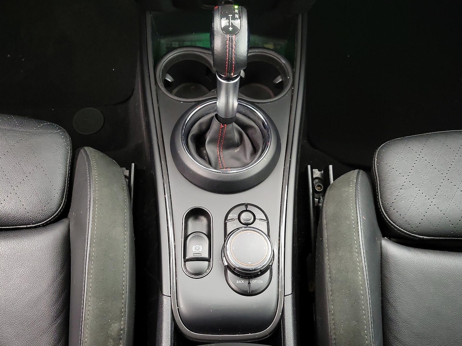 2019 MINI Countryman S - Photo 18
