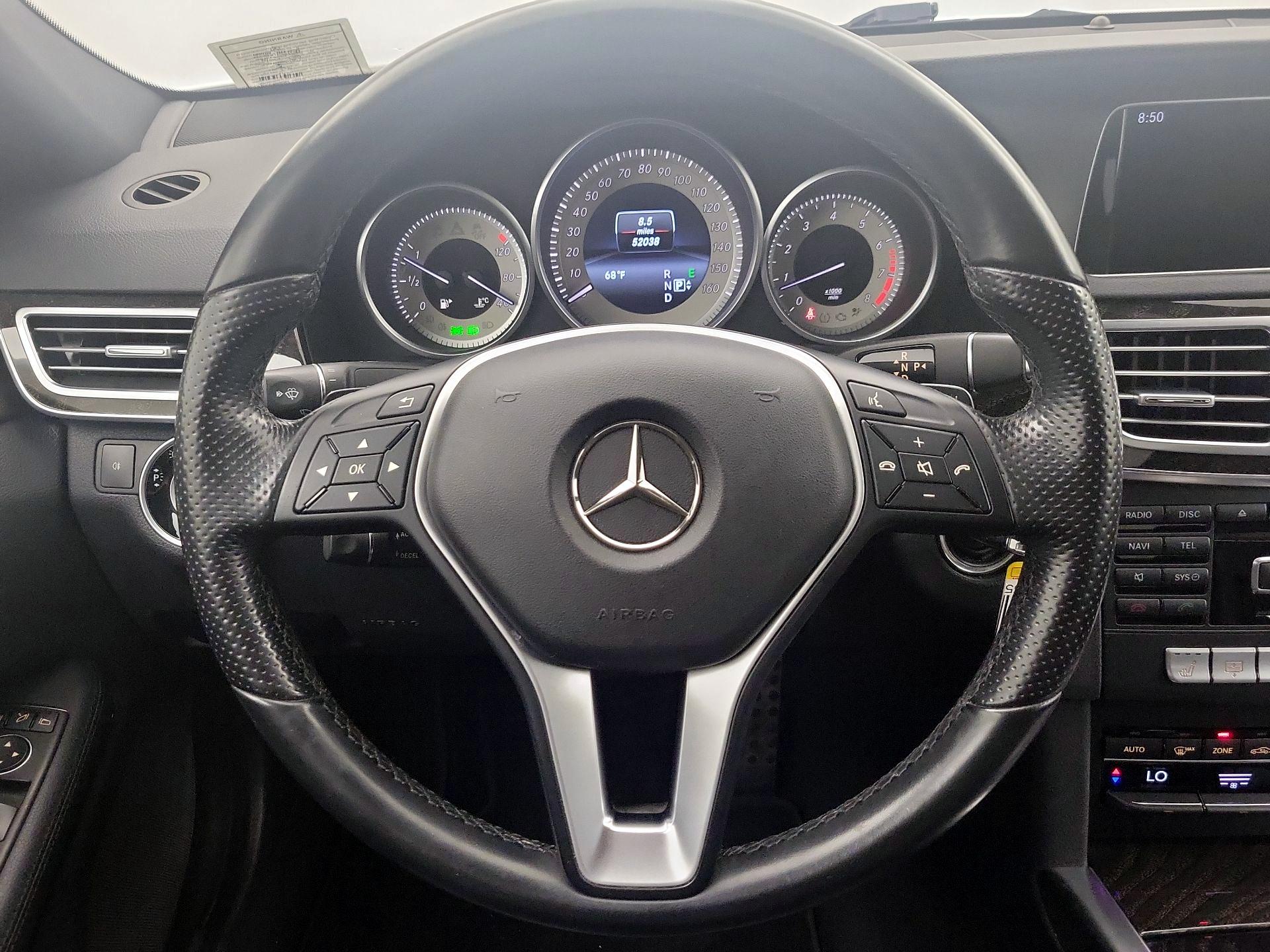 Thumbnail: 2015 Mercedes-Benz E-Class - 10