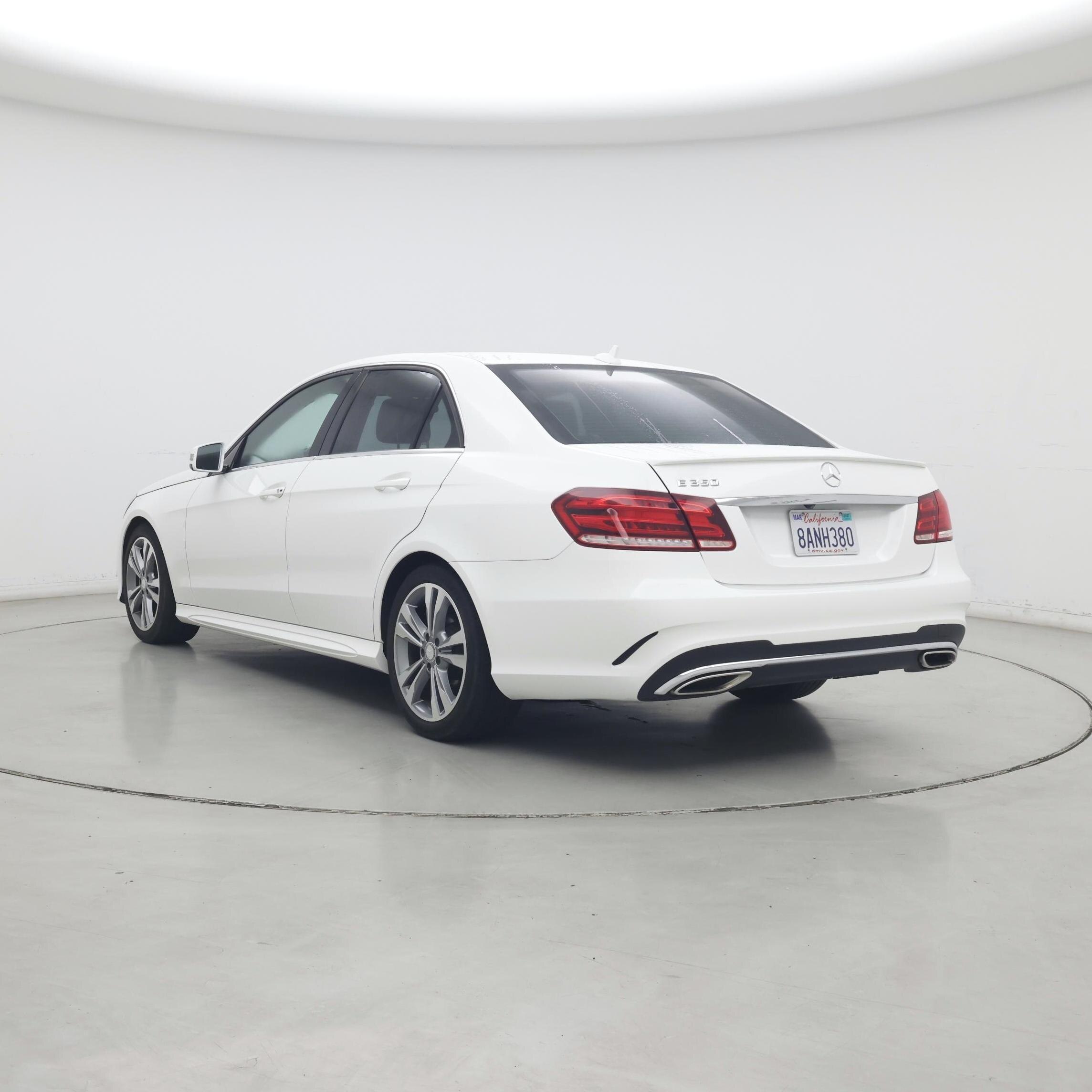 Thumbnail: 2015 Mercedes-Benz E-Class - 2