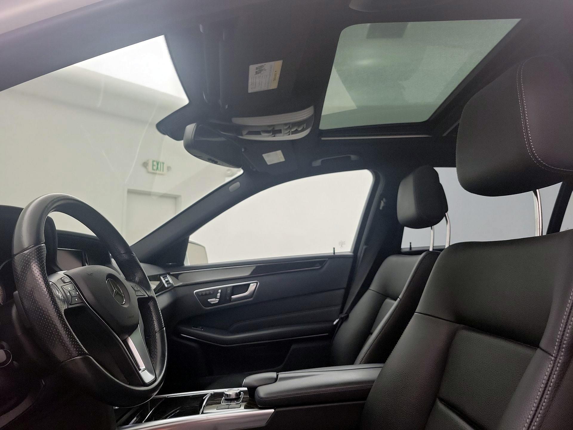 Thumbnail: 2015 Mercedes-Benz E-Class - 19