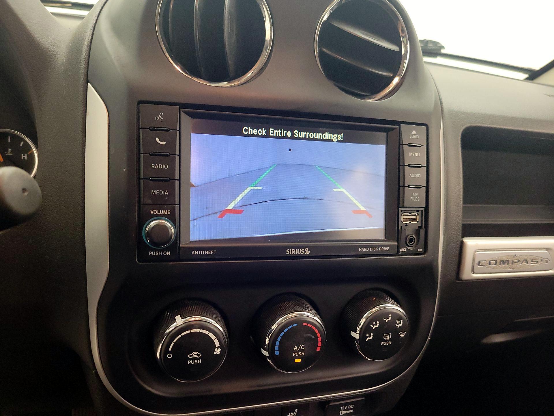 Thumbnail: 2016 Jeep Compass - 13