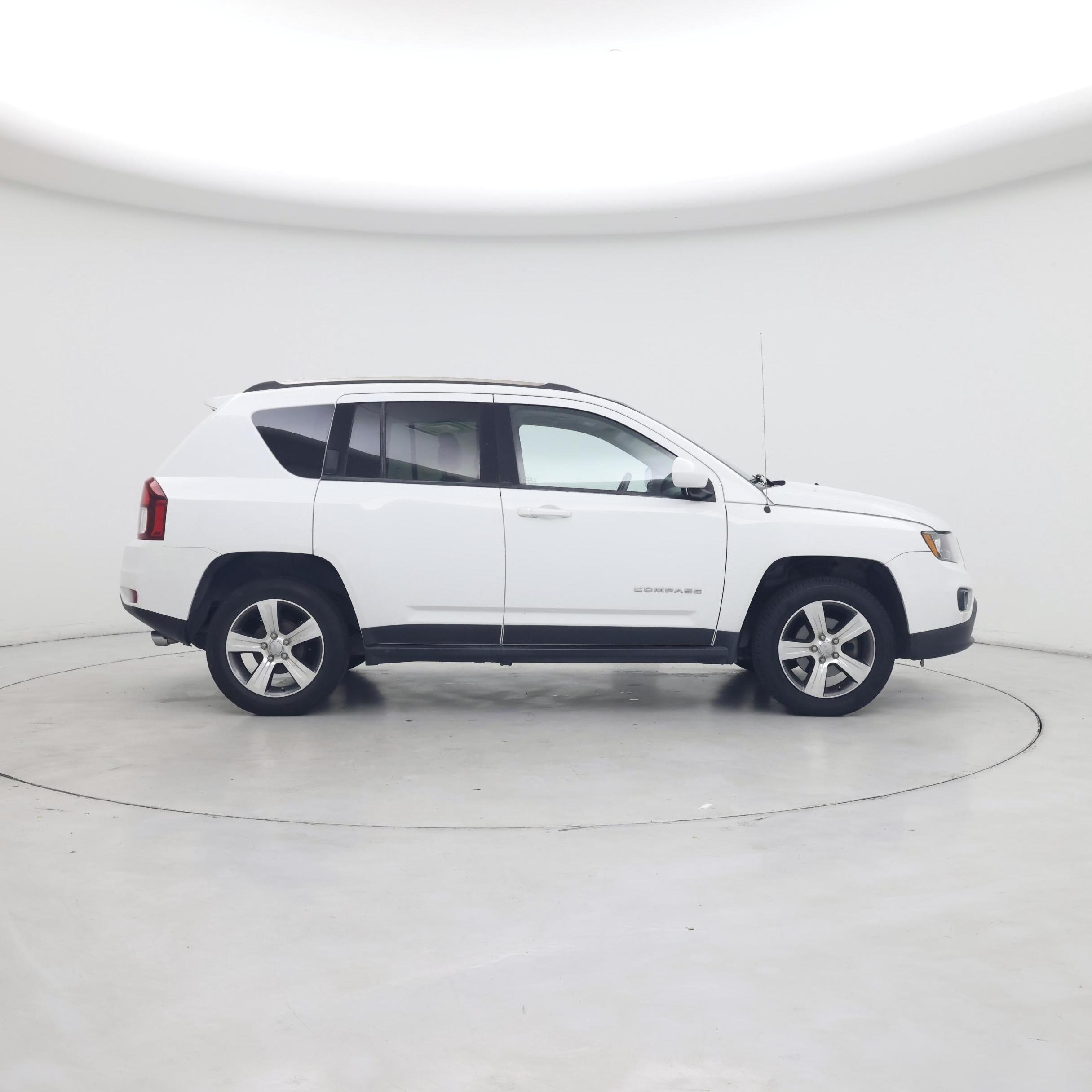 Thumbnail: 2016 Jeep Compass - 7
