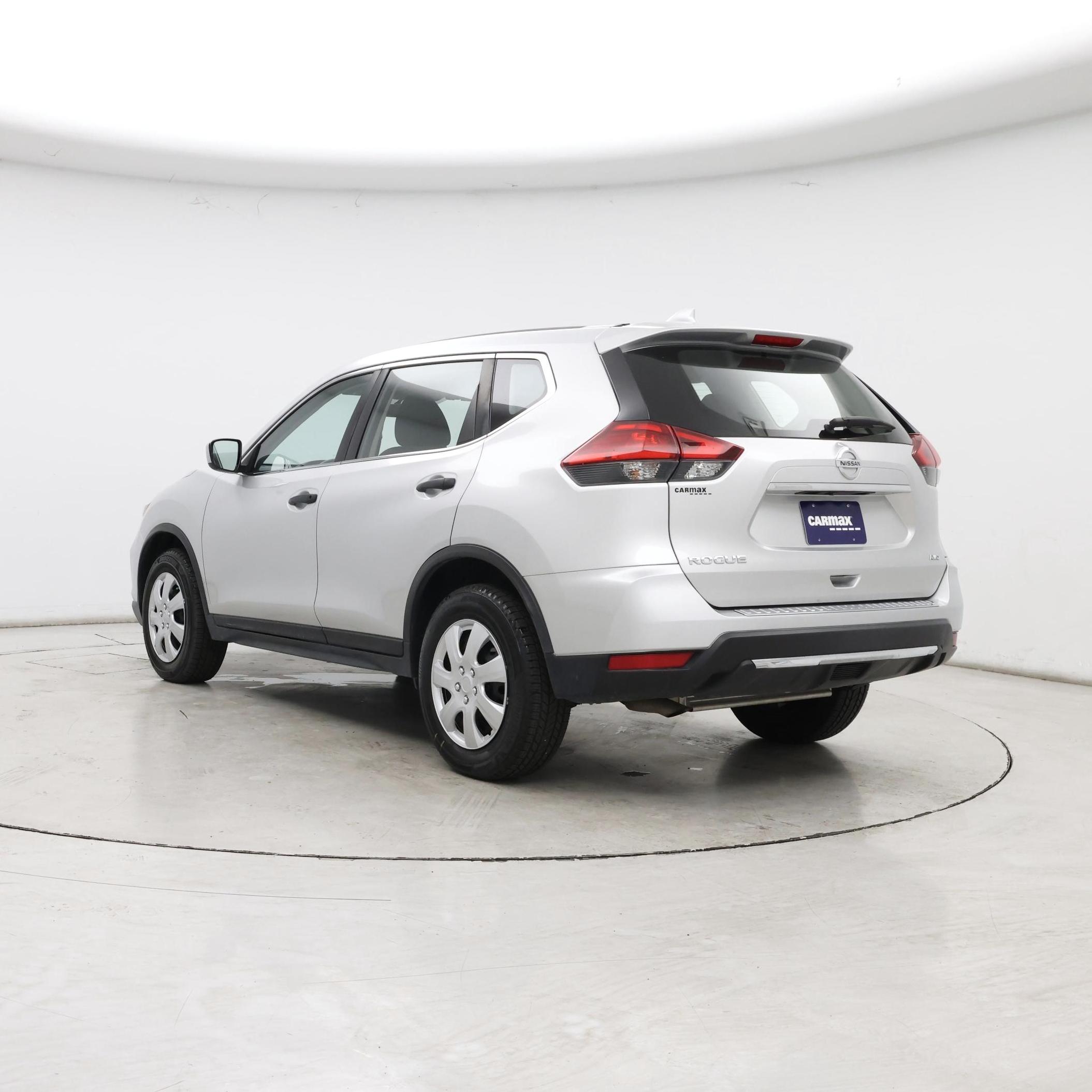 Thumbnail: 2017 Nissan Rogue - 2