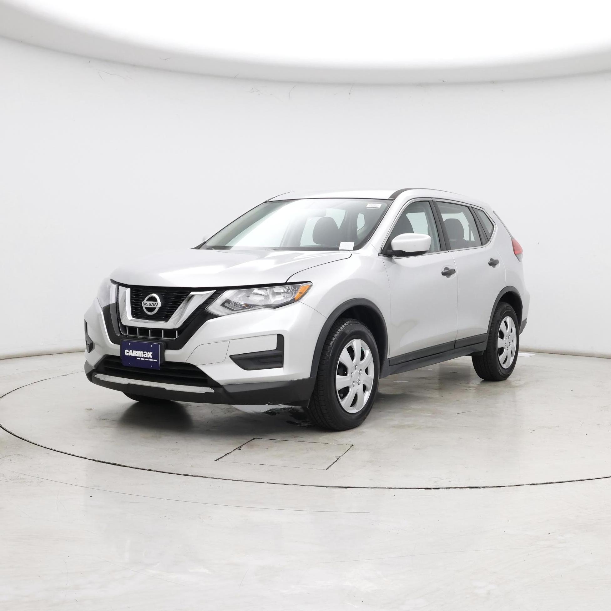 Thumbnail: 2017 Nissan Rogue - 4