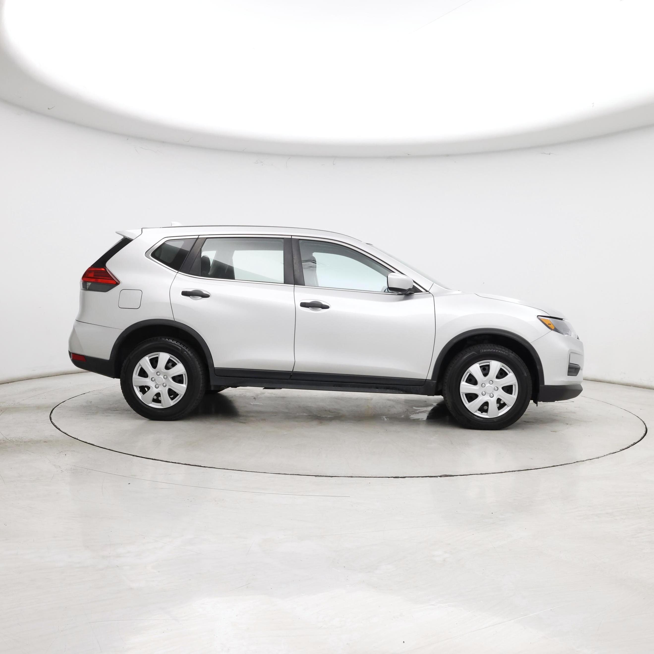 Thumbnail: 2017 Nissan Rogue - 7