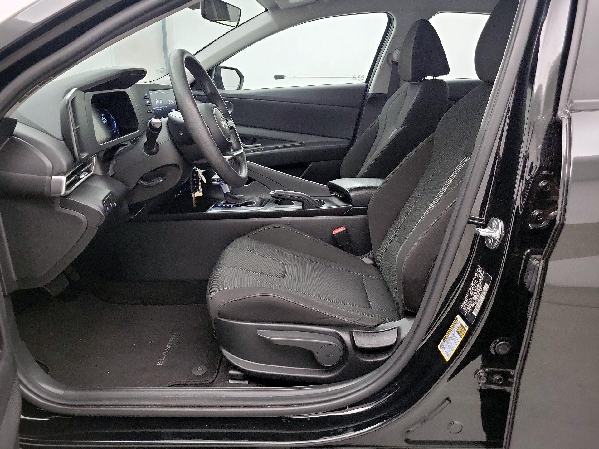 Thumbnail: 2024 Hyundai Elantra - 11