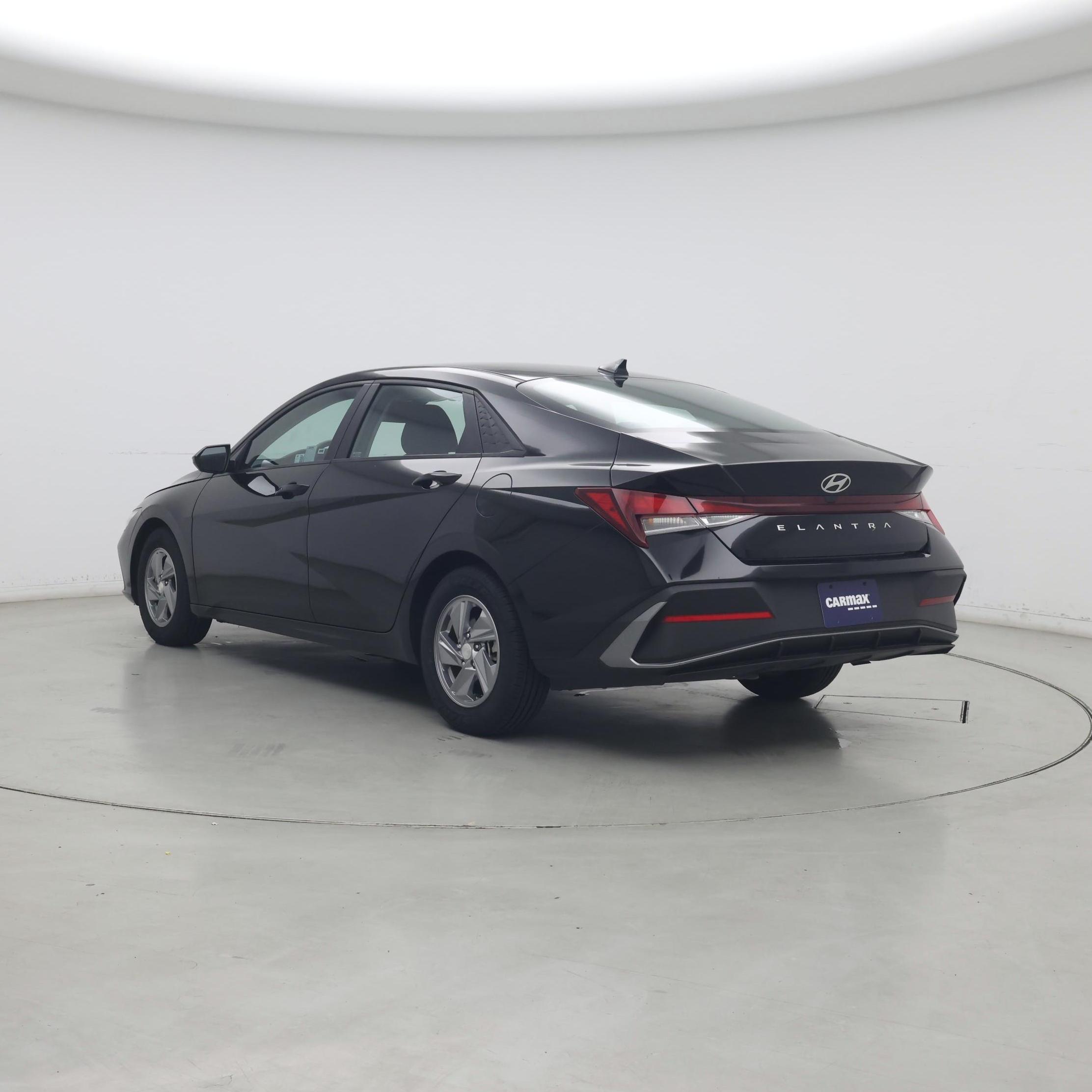 Thumbnail: 2024 Hyundai Elantra - 2