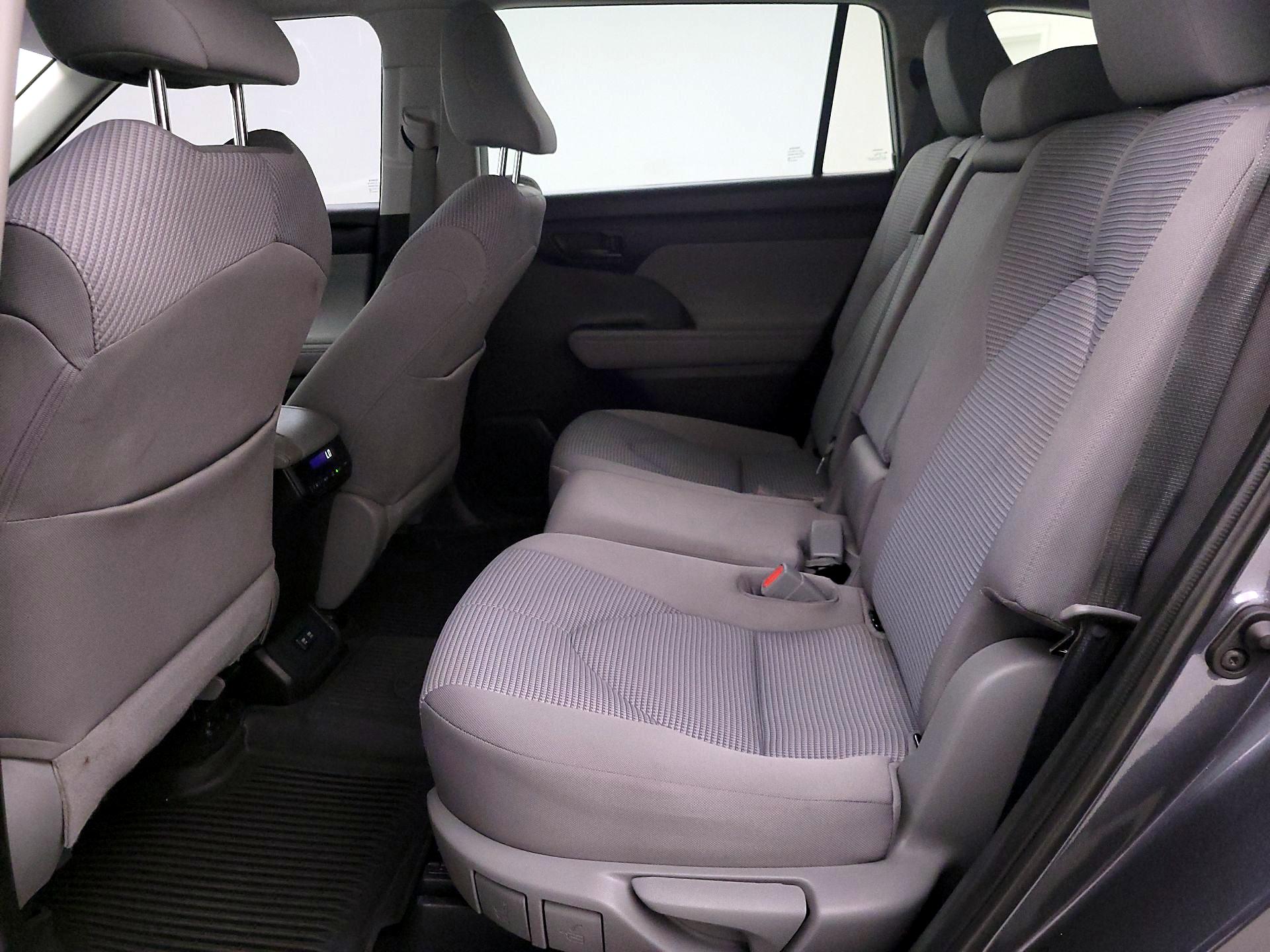 Thumbnail: 2020 Toyota Highlander - 19