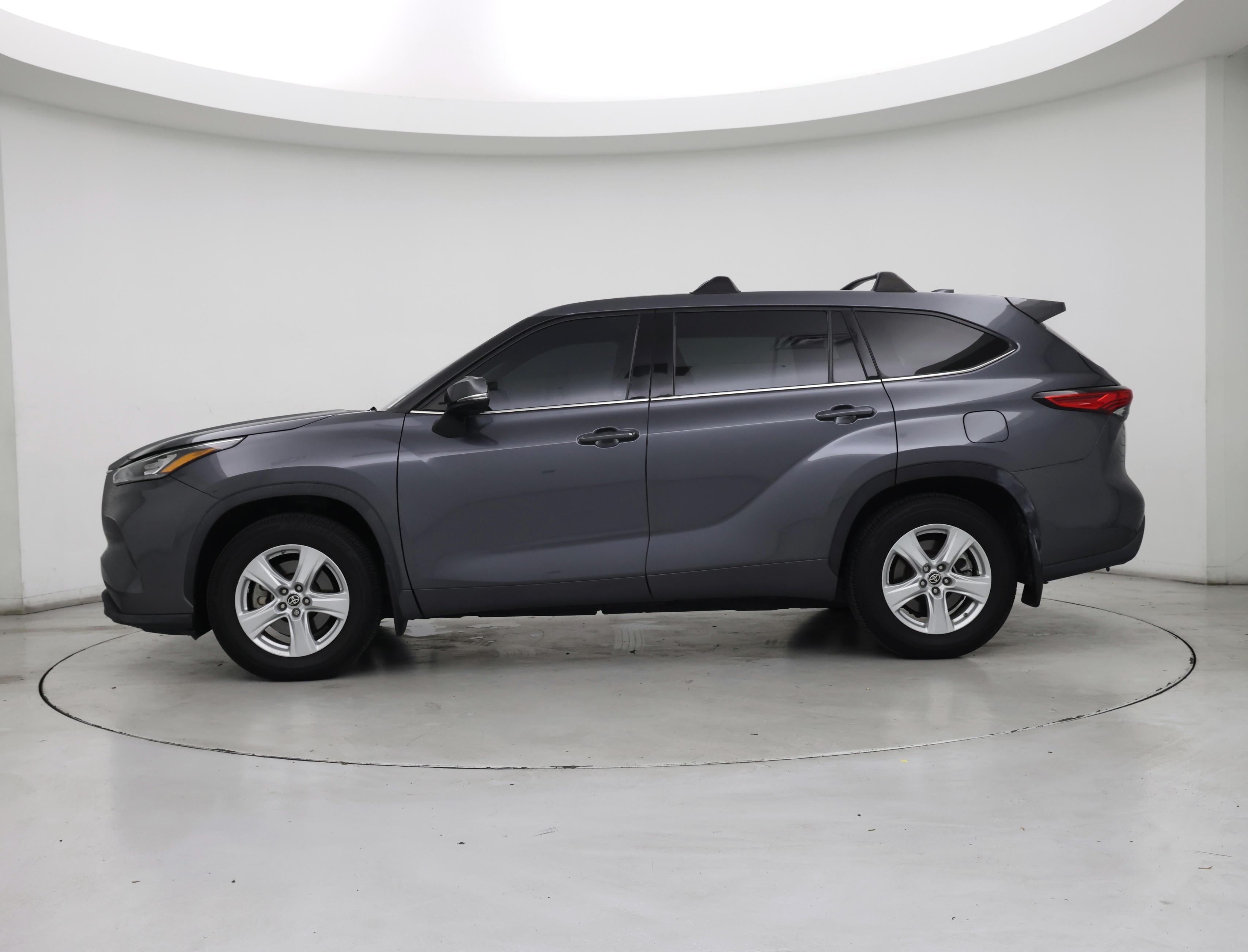 Thumbnail: 2020 Toyota Highlander - 3
