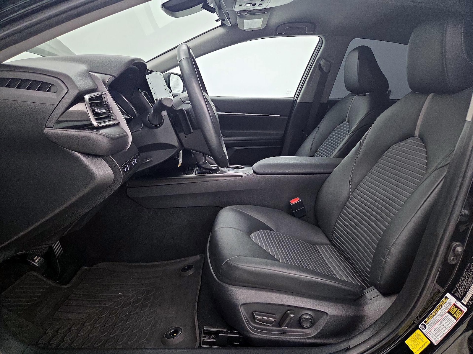 2023 Toyota Camry SE Nightshade - Photo 12