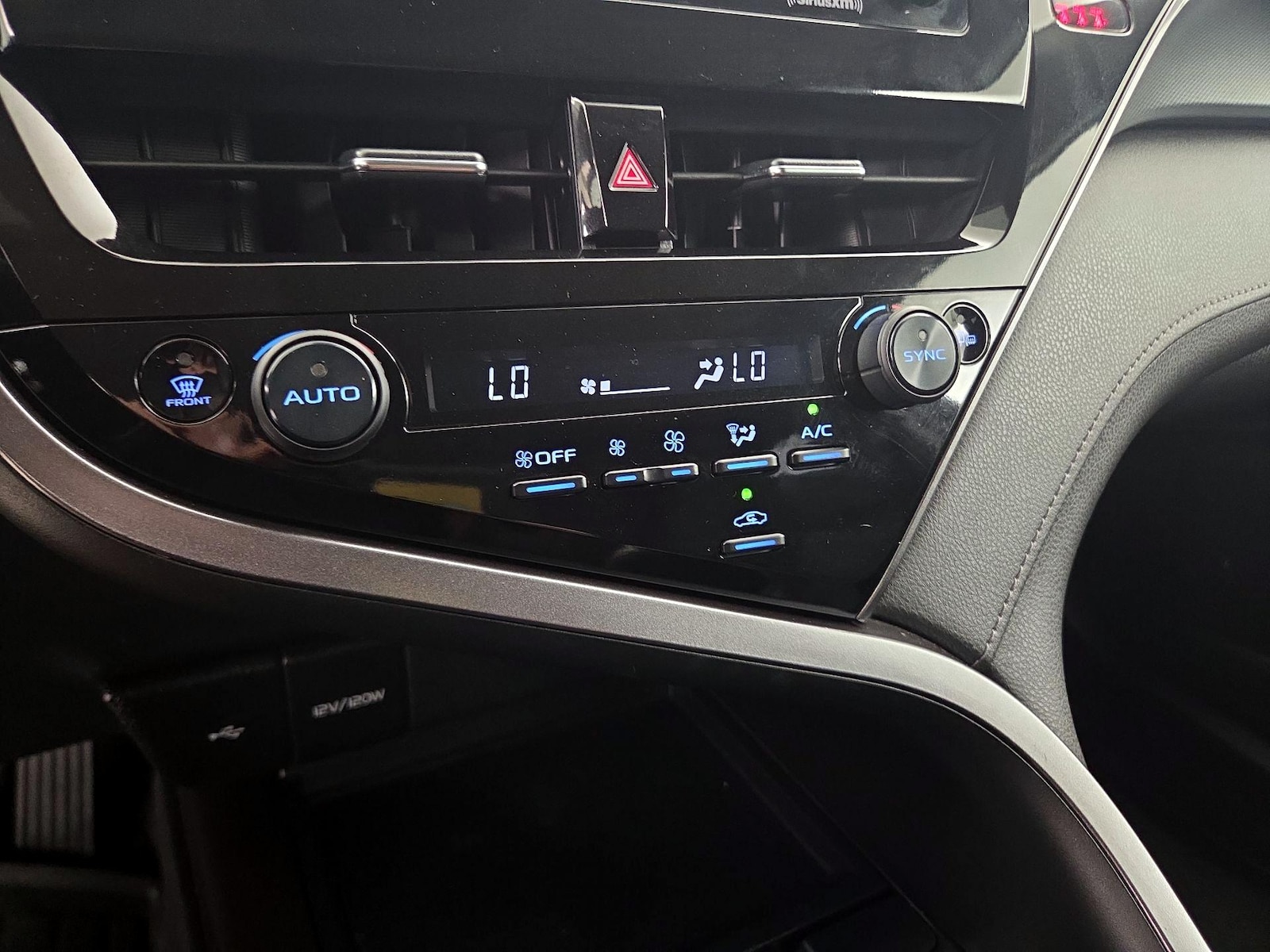 2023 Toyota Camry SE Nightshade - Photo 17