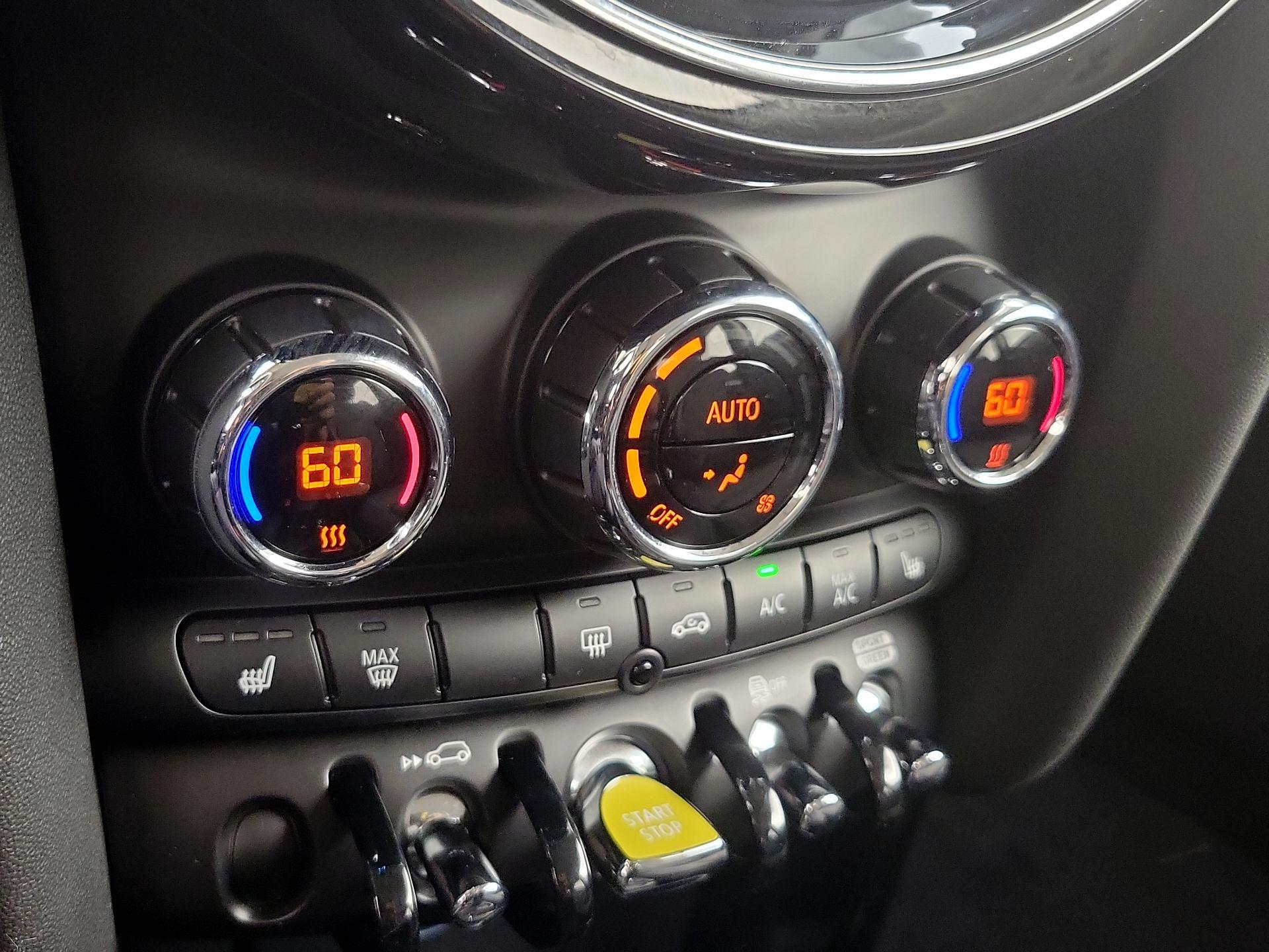 Thumbnail: 2023 MINI Cooper Hardtop - 17