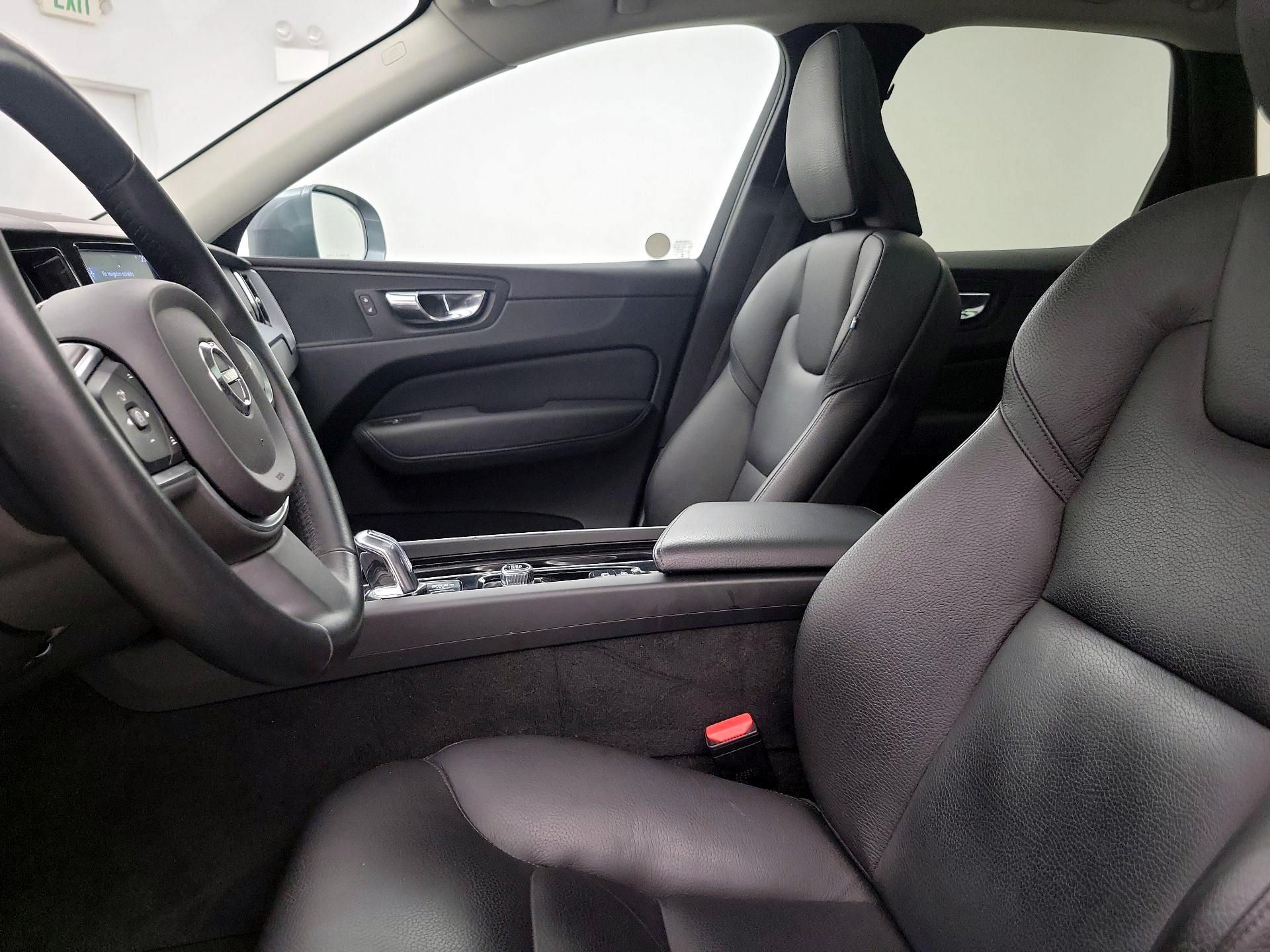 Thumbnail: 2019 Volvo XC60 - 11