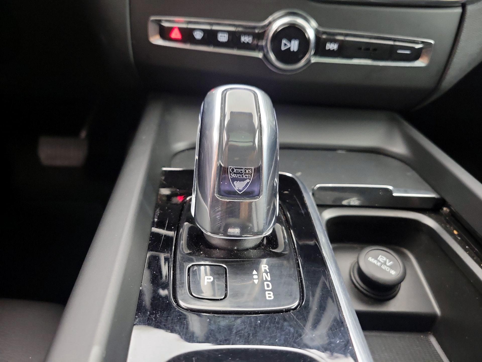 Thumbnail: 2019 Volvo XC60 - 17