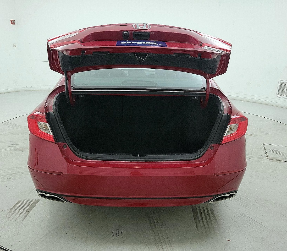 Trunk/Cargo (Seats Up)