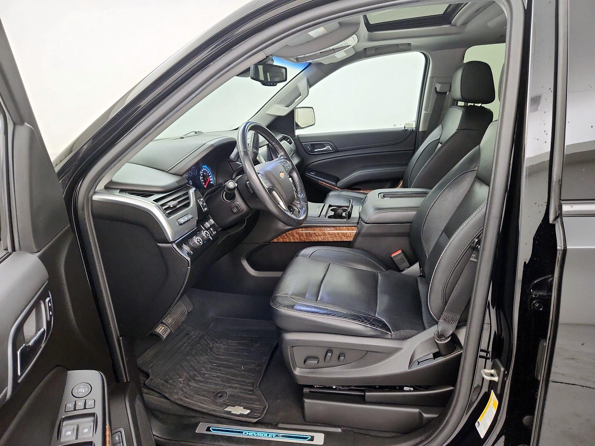 Thumbnail: 2019 Chevrolet Tahoe - 11