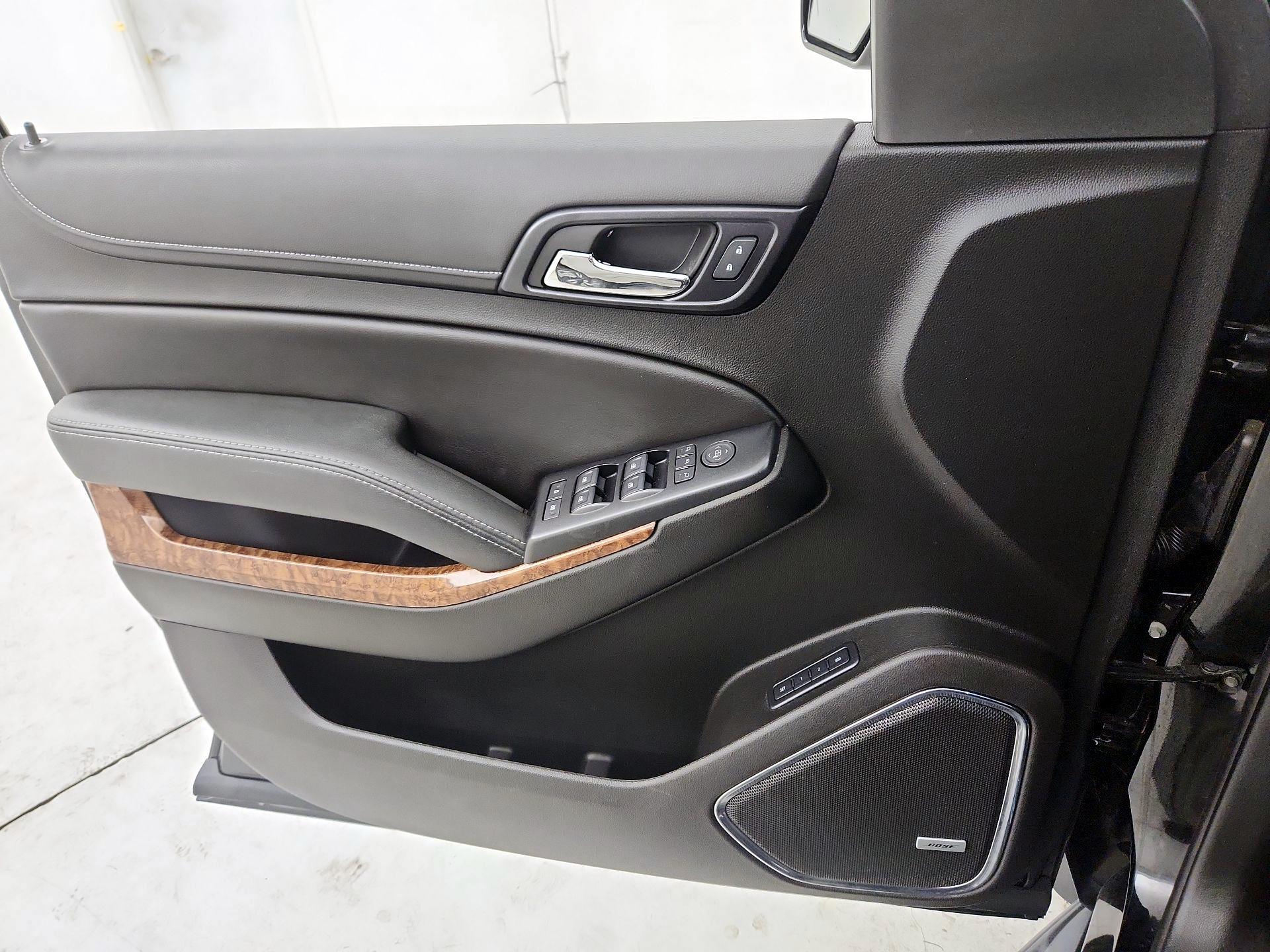 Thumbnail: 2019 Chevrolet Tahoe - 12