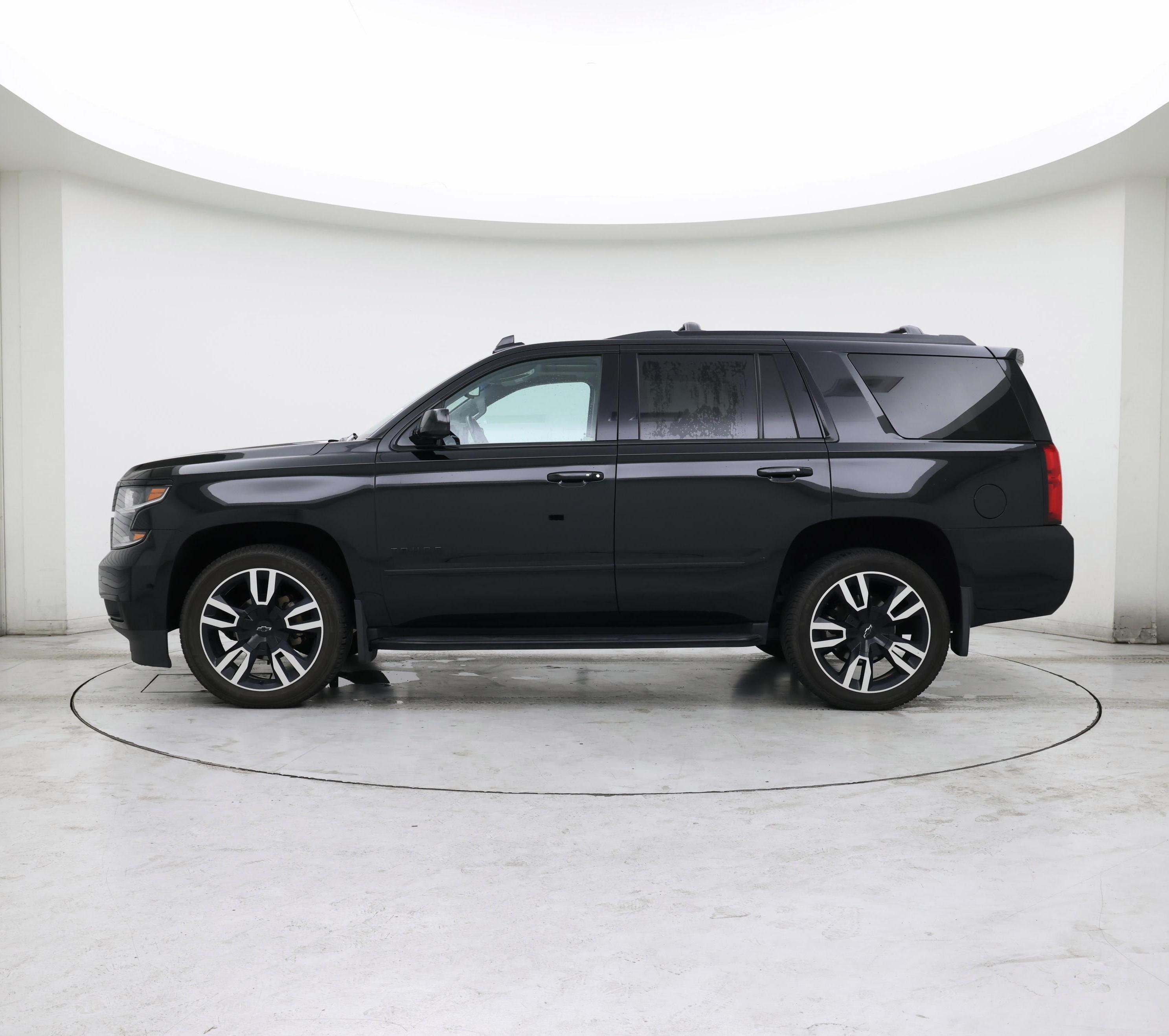 Thumbnail: 2019 Chevrolet Tahoe - 3