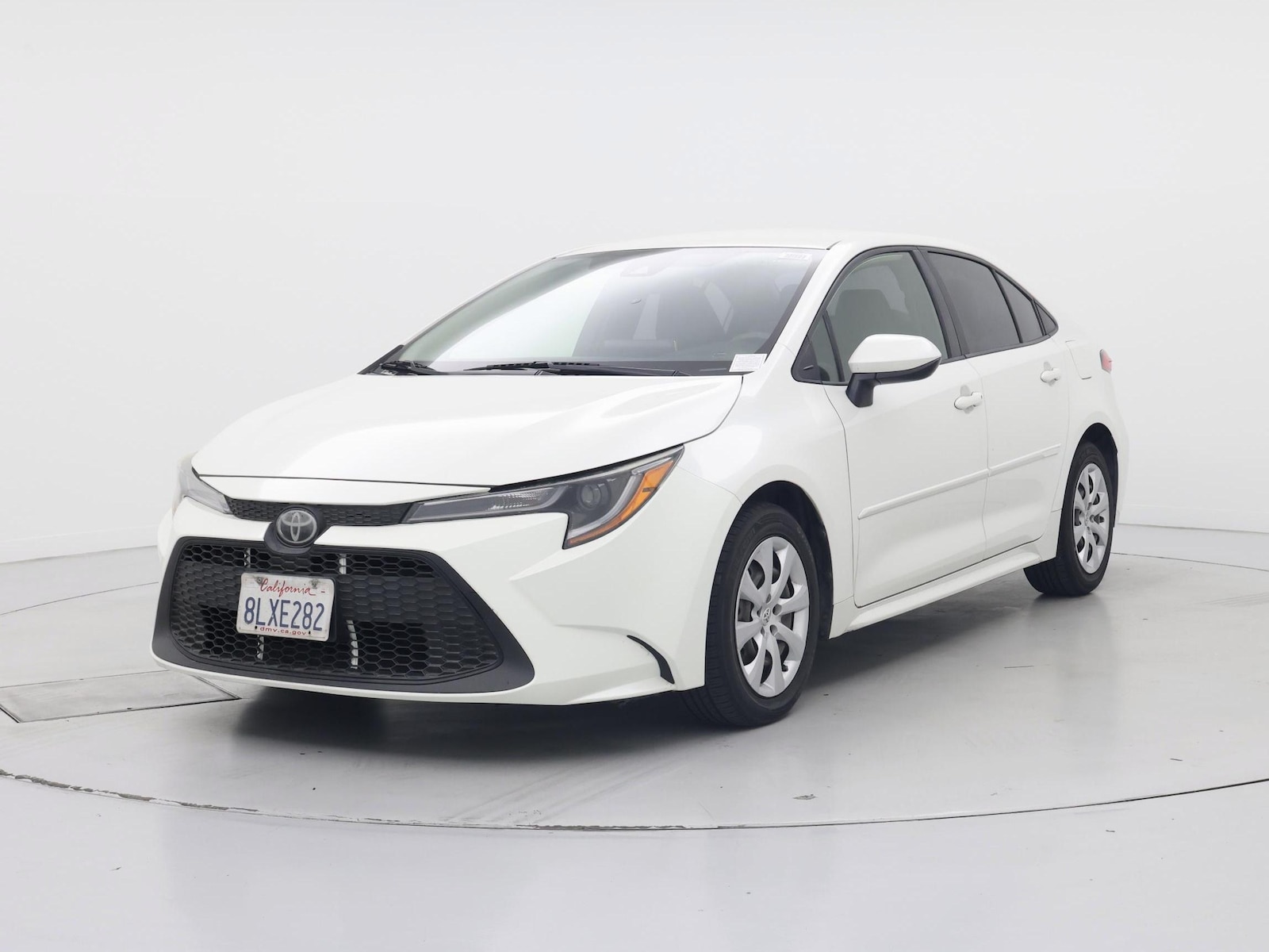2020 Toyota Corolla LE - Photo 5