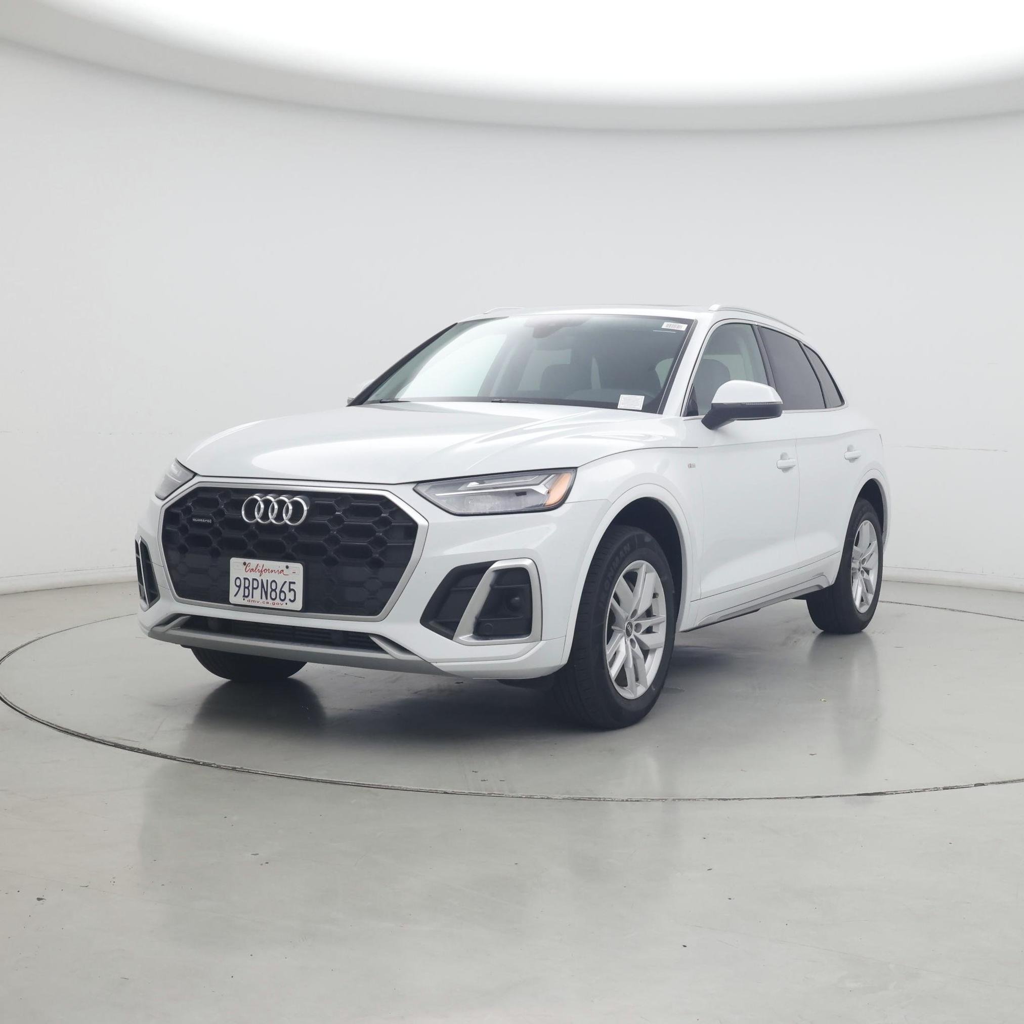 Thumbnail: 2022 Audi Q5 - 4