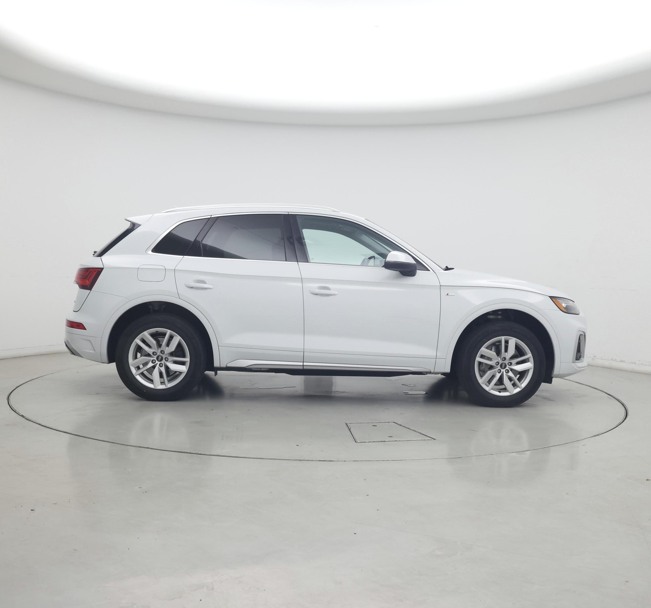 Thumbnail: 2022 Audi Q5 - 7