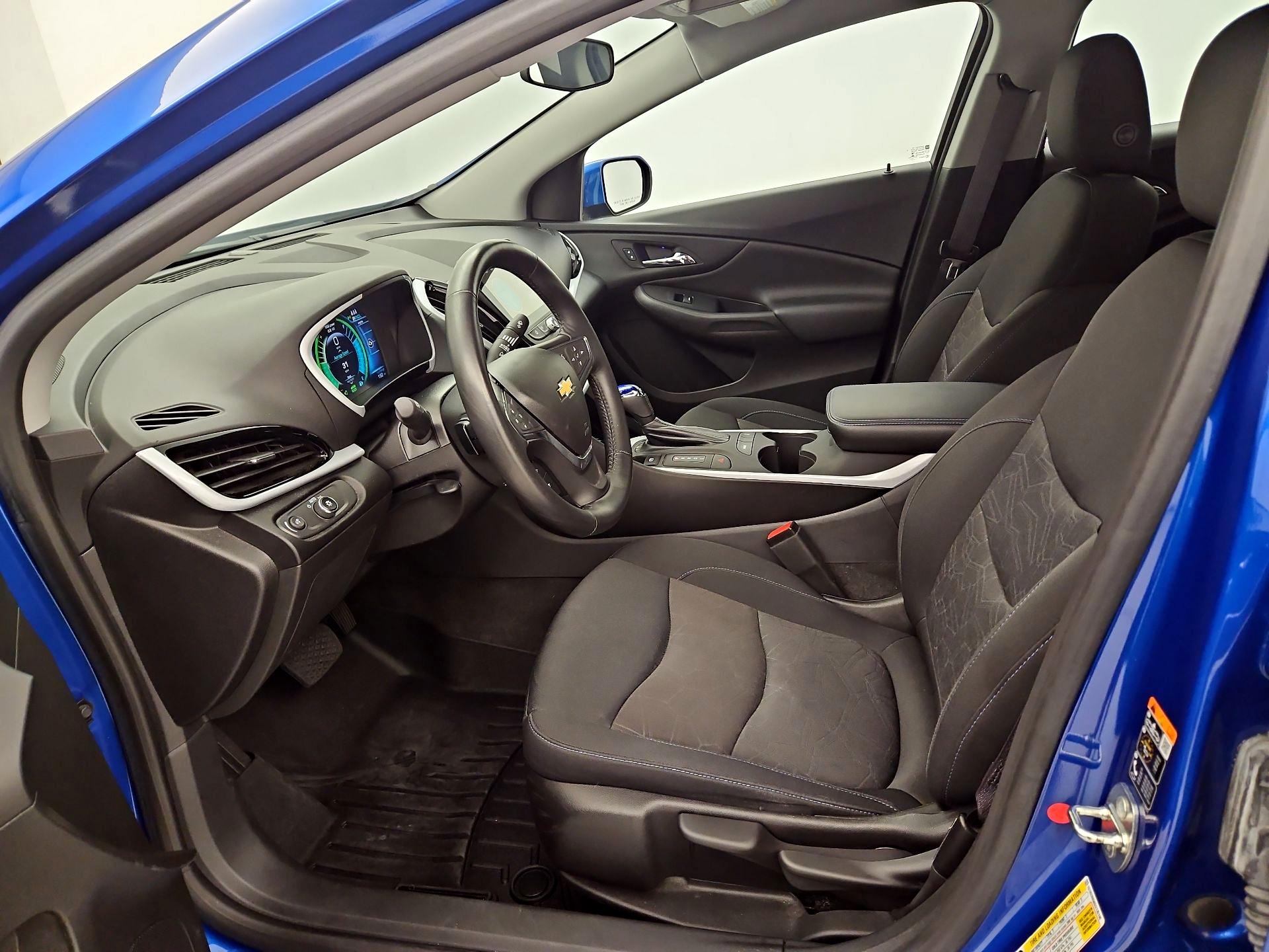 Thumbnail: 2016 Chevrolet Volt - 11