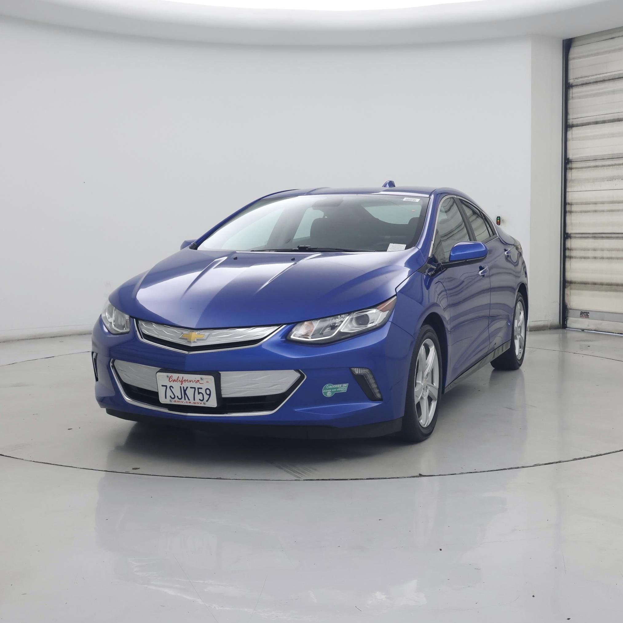 Thumbnail: 2016 Chevrolet Volt - 4