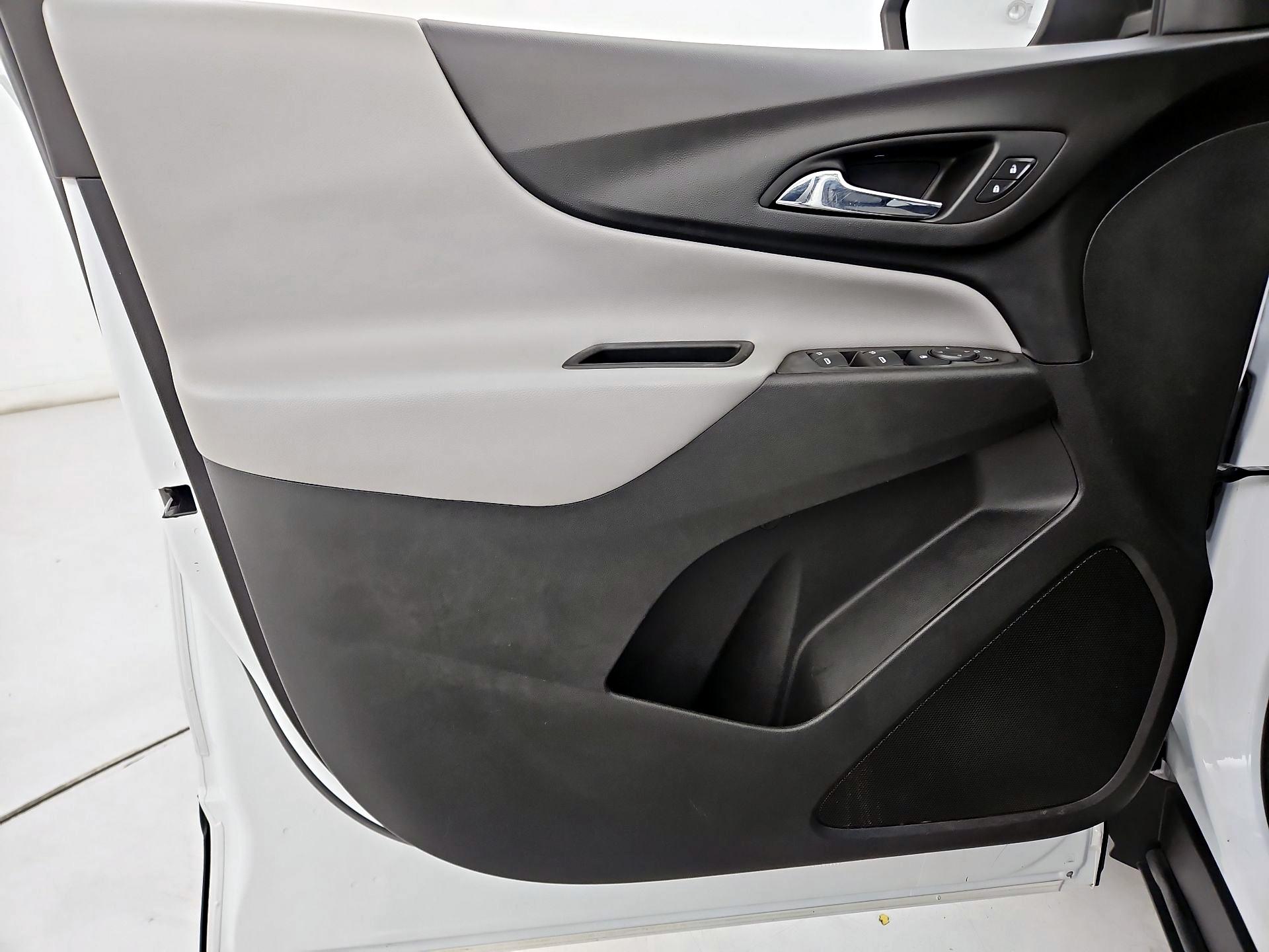 Thumbnail: 2021 Chevrolet Equinox - 12
