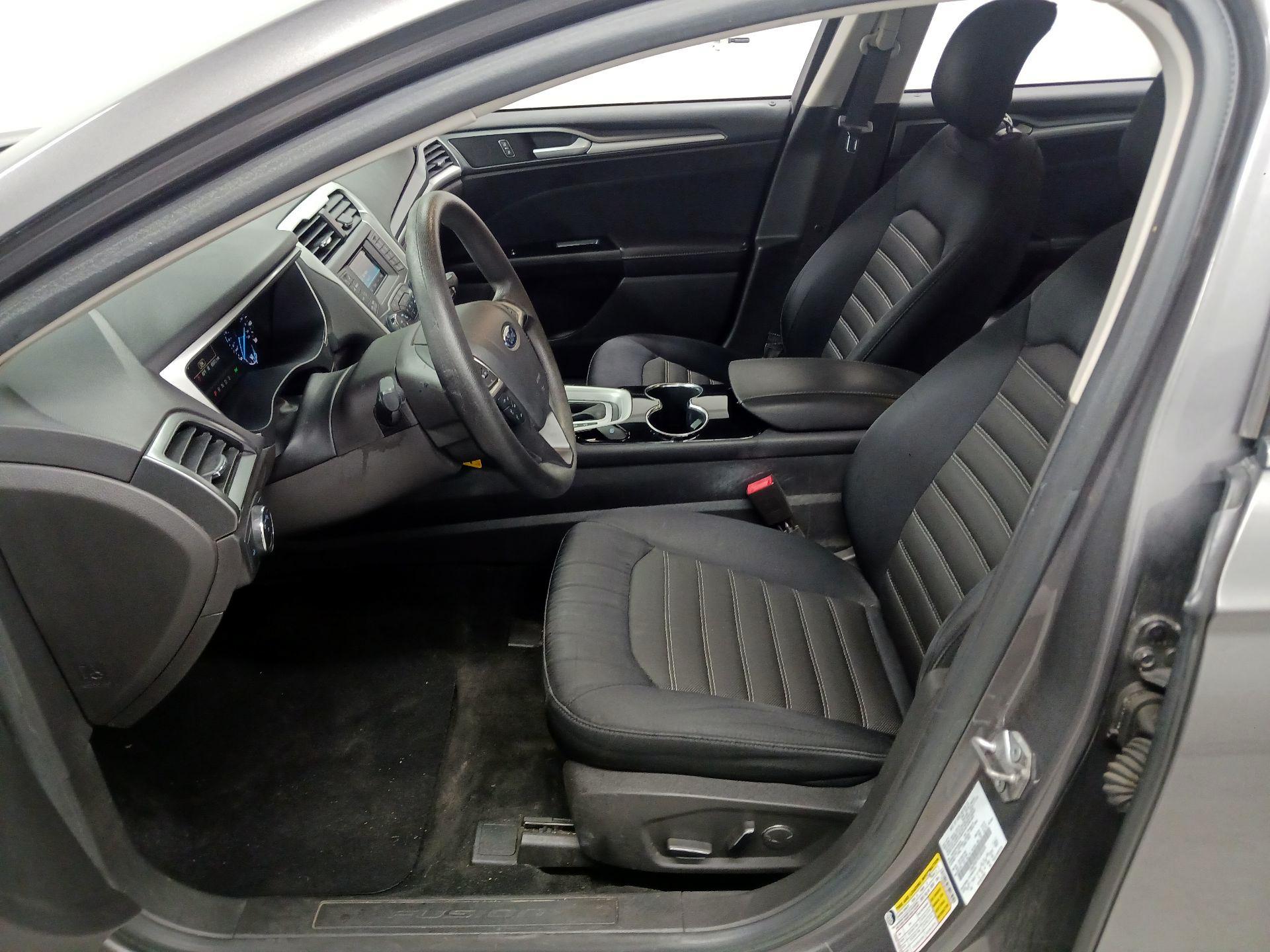 Thumbnail: 2014 Ford Fusion - 11