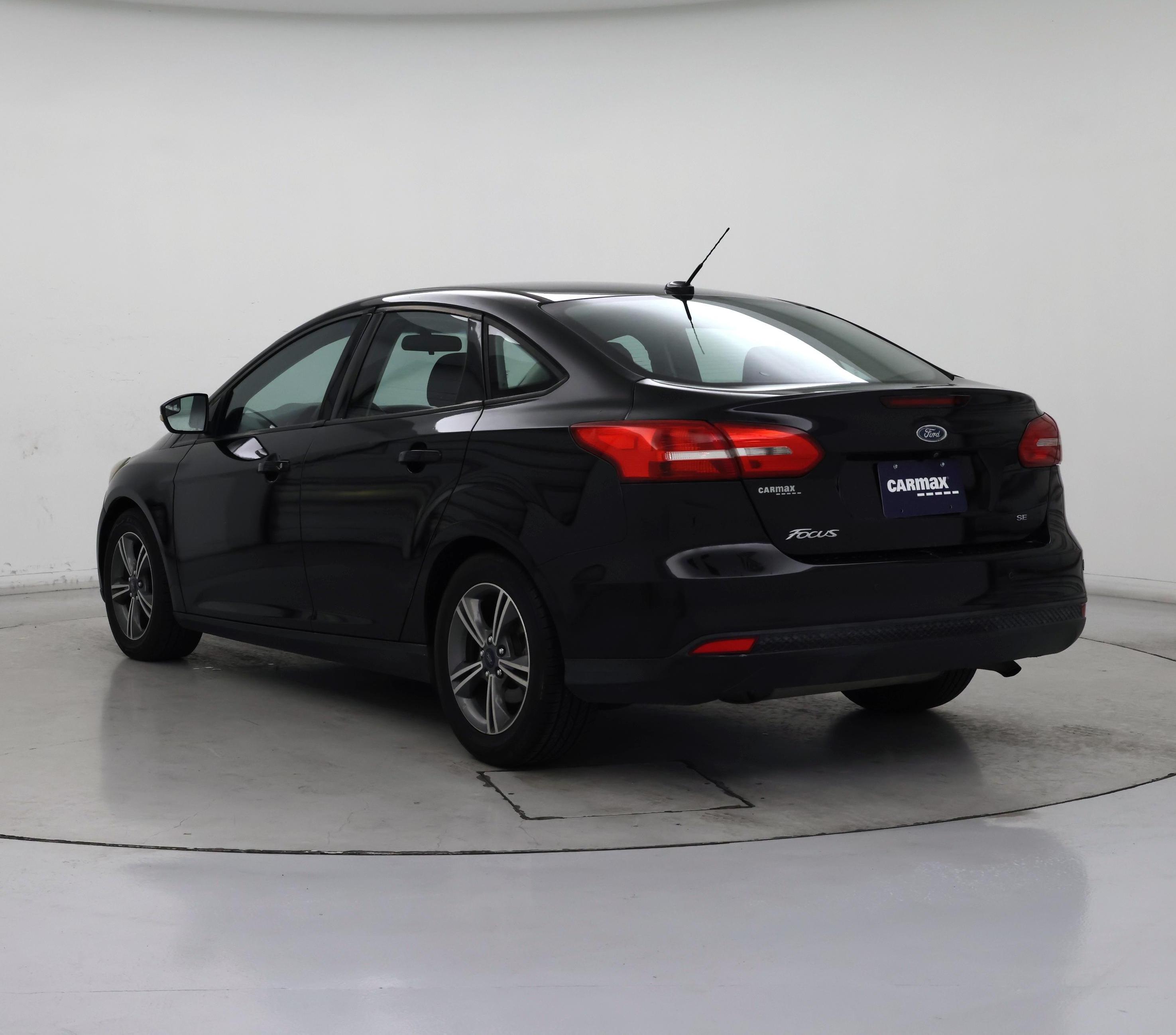 Thumbnail: 2016 Ford Focus - 2
